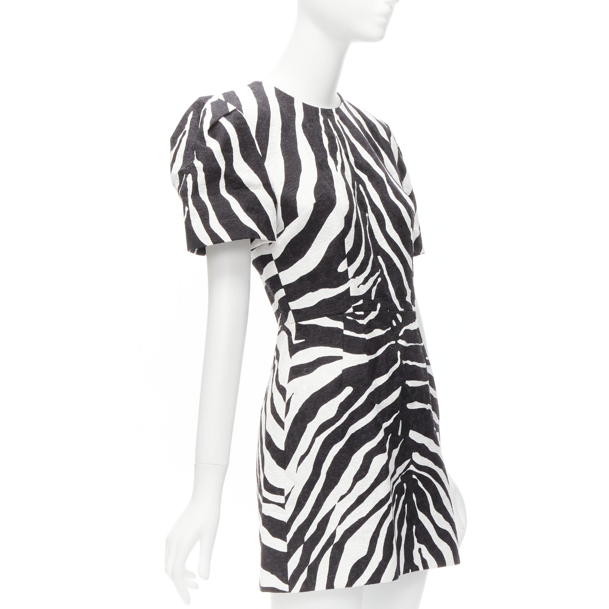 DOLCE GABBANA 2022 Runway white zebra brocade puff sleeves mini dress IT38 XS In Excellent Condition For Sale In Hong Kong, NT