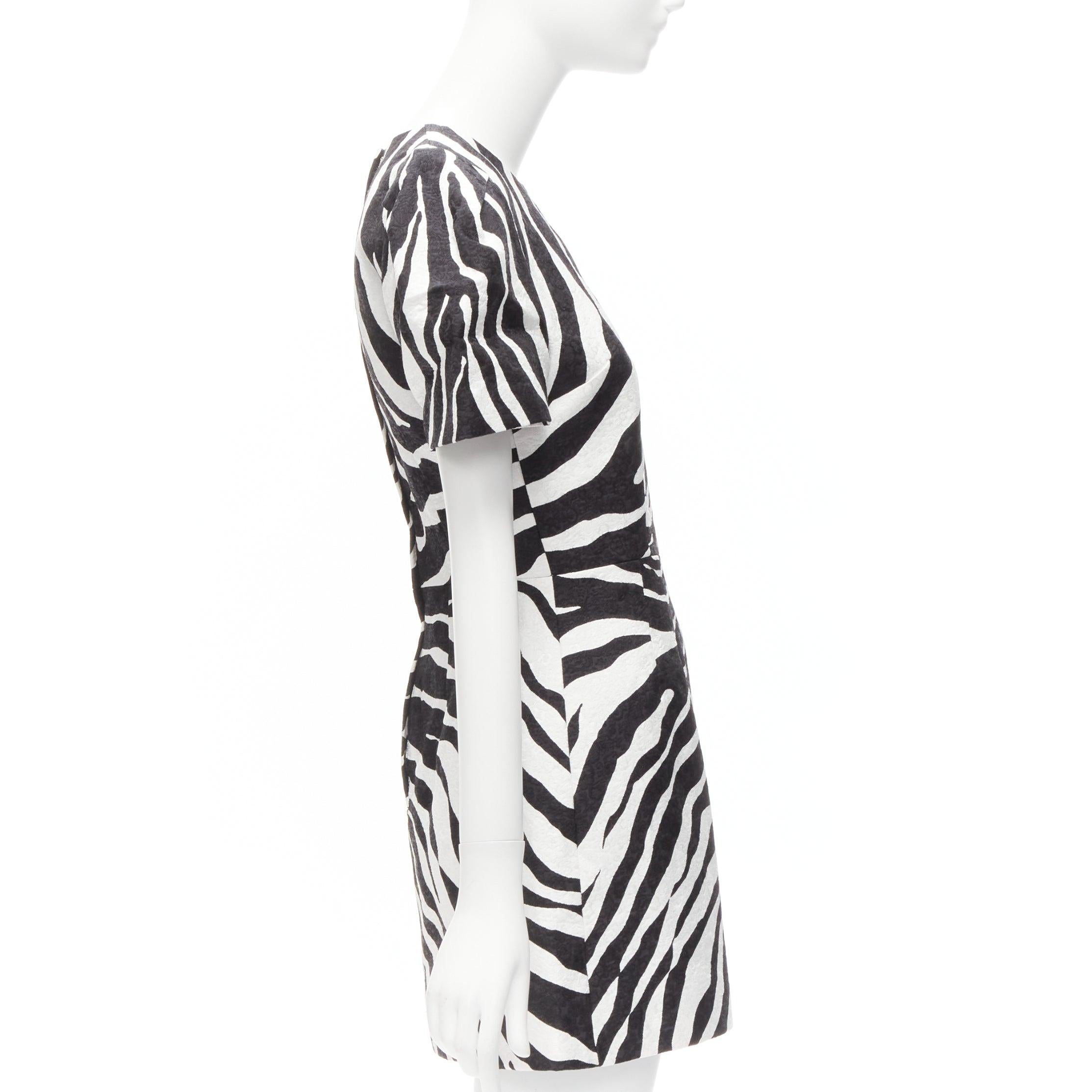Women's DOLCE GABBANA 2022 Runway white zebra brocade puff sleeves mini dress IT38 XS For Sale