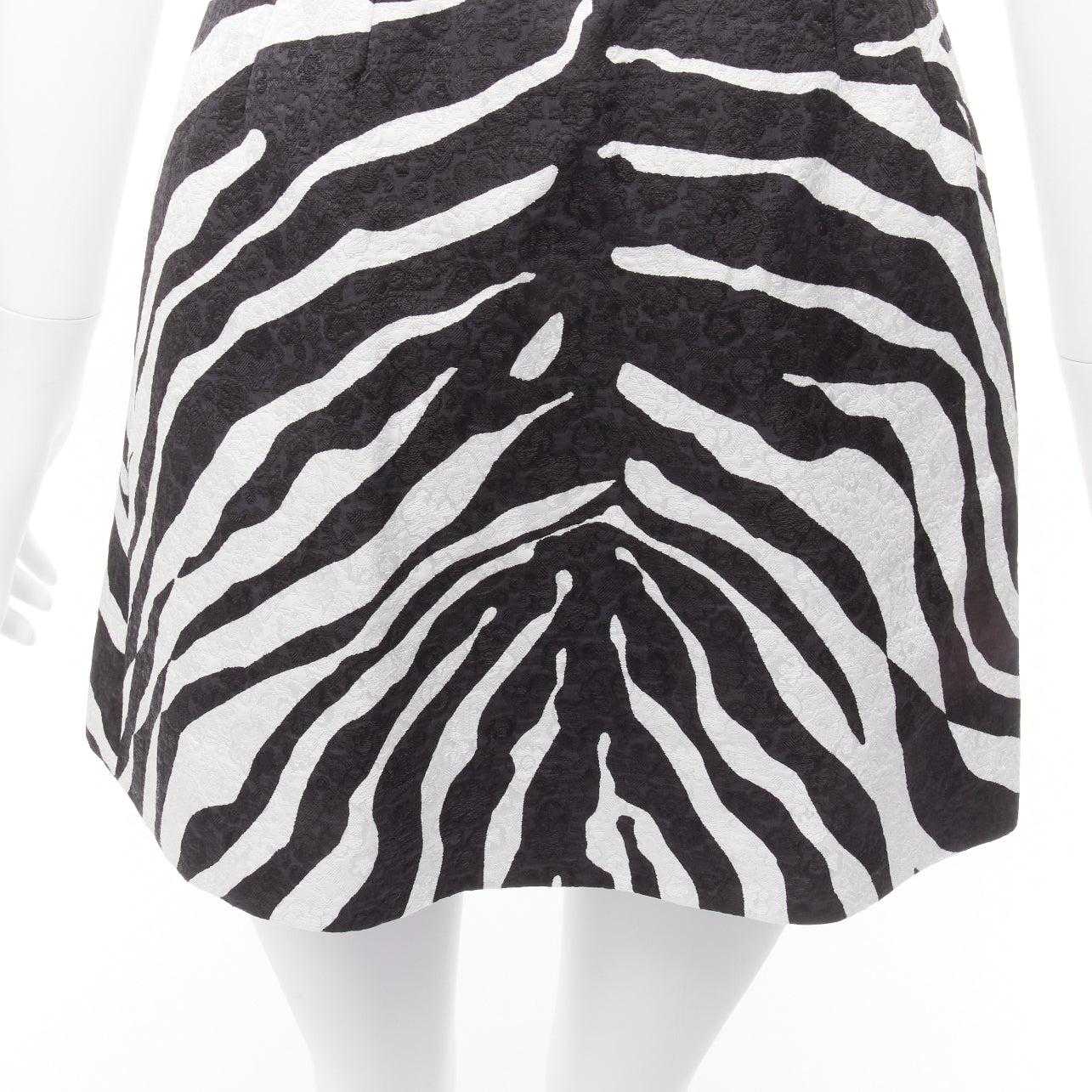 DOLCE GABBANA 2022 Runway white zebra brocade puff sleeves mini dress IT38 XS For Sale 3