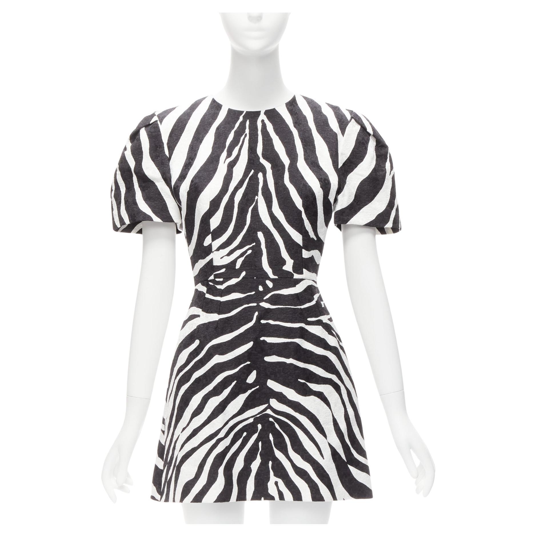 DOLCE GABBANA 2022 Runway white zebra brocade puff sleeves mini dress IT38 XS For Sale