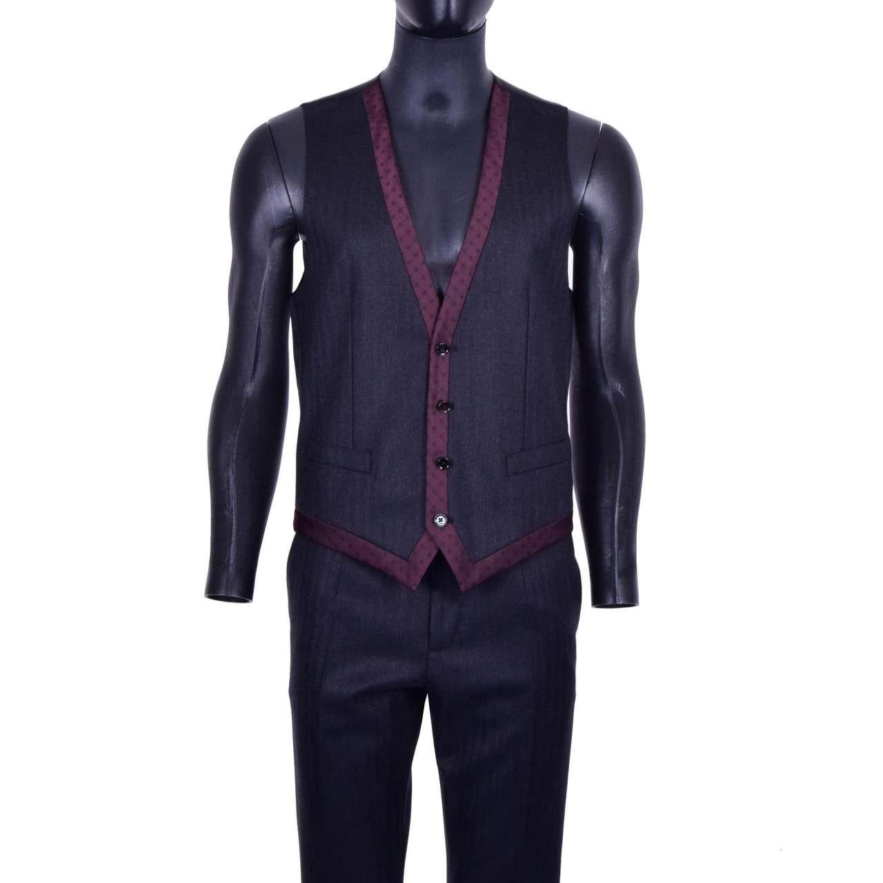 Men's Dolce & Gabbana - 3-Pieces Virgin Wool Suit Gray Bordeaux 46 For Sale