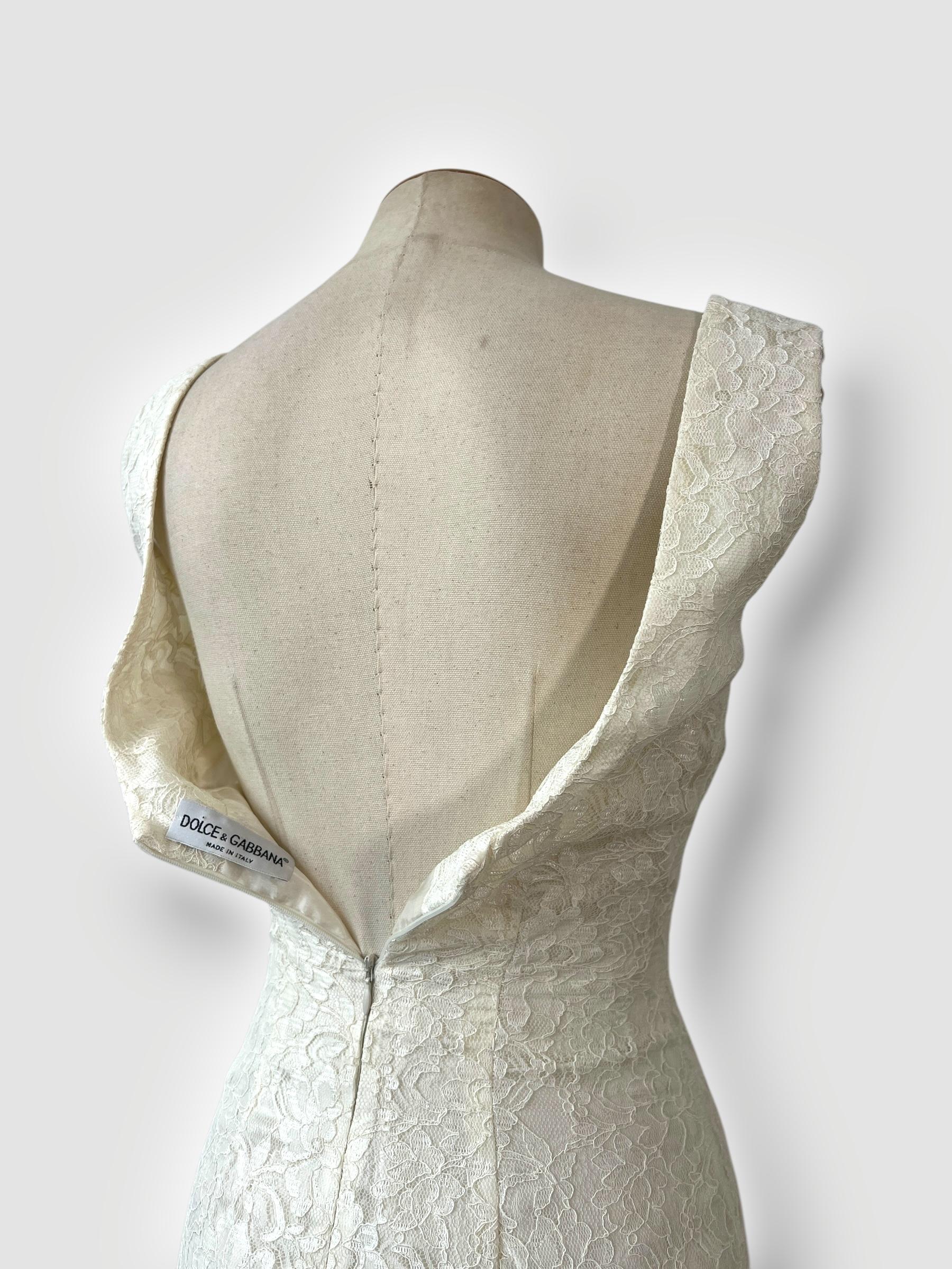 Women's Dolce & Gabbana 90s Lace Ceremony wedding Dress For Sale