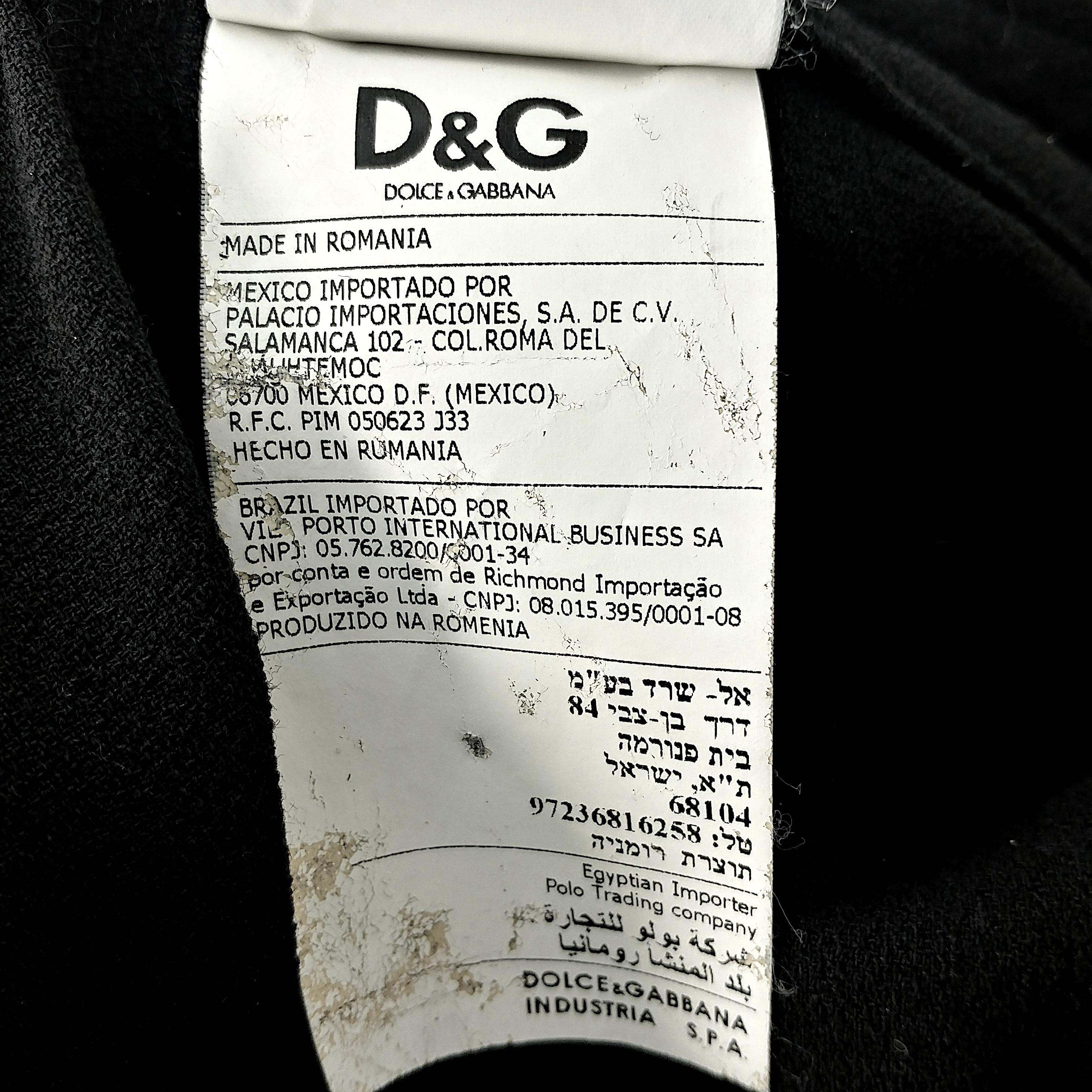 Dolce & Gabbana - 90s Vintage Black Wool Skirt with Latex Belt  Size 6US 38EU For Sale 3