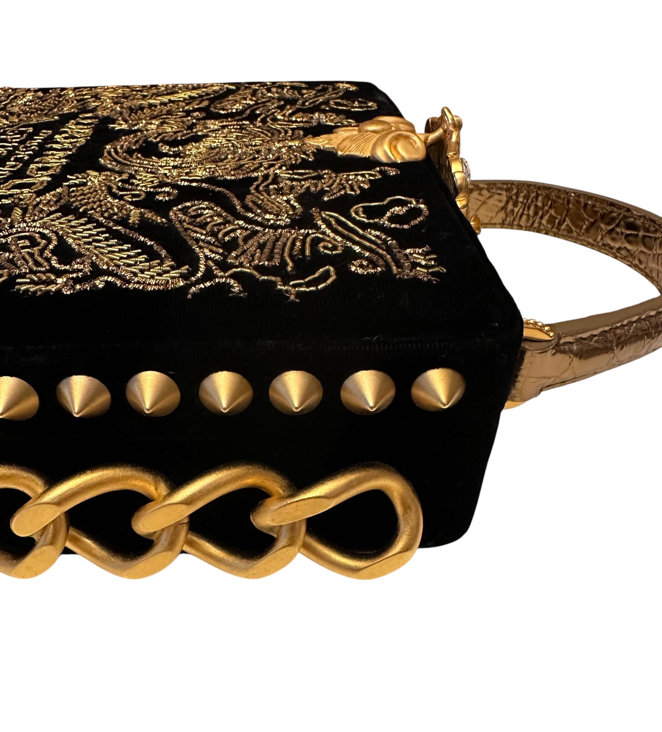 Dolce & Gabbana Alta Moda FW2016 Borsa Giacomo Puccini Turandot Oro Nero in vendita 11