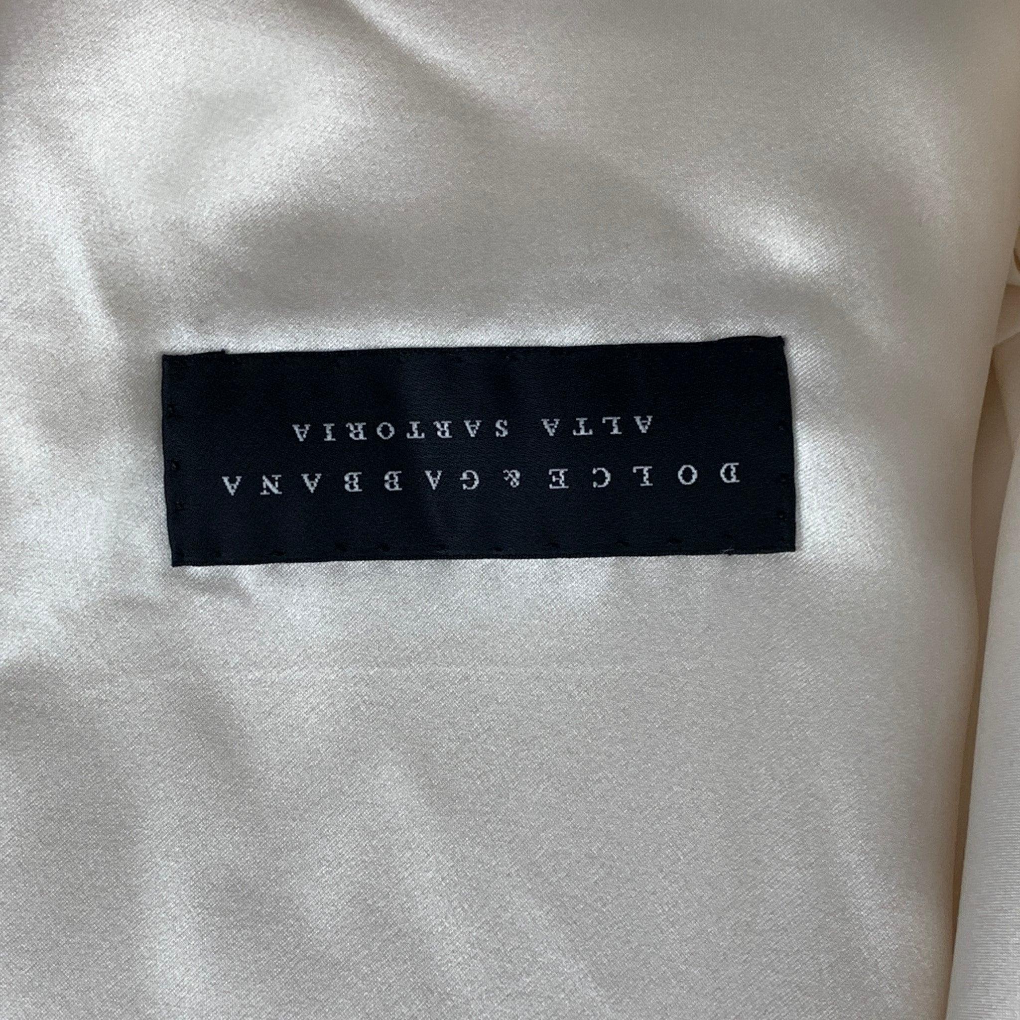 DOLCE & GABBANA Alta Sartoria Size 48 Off White Wool Buttoned Vest For Sale 1