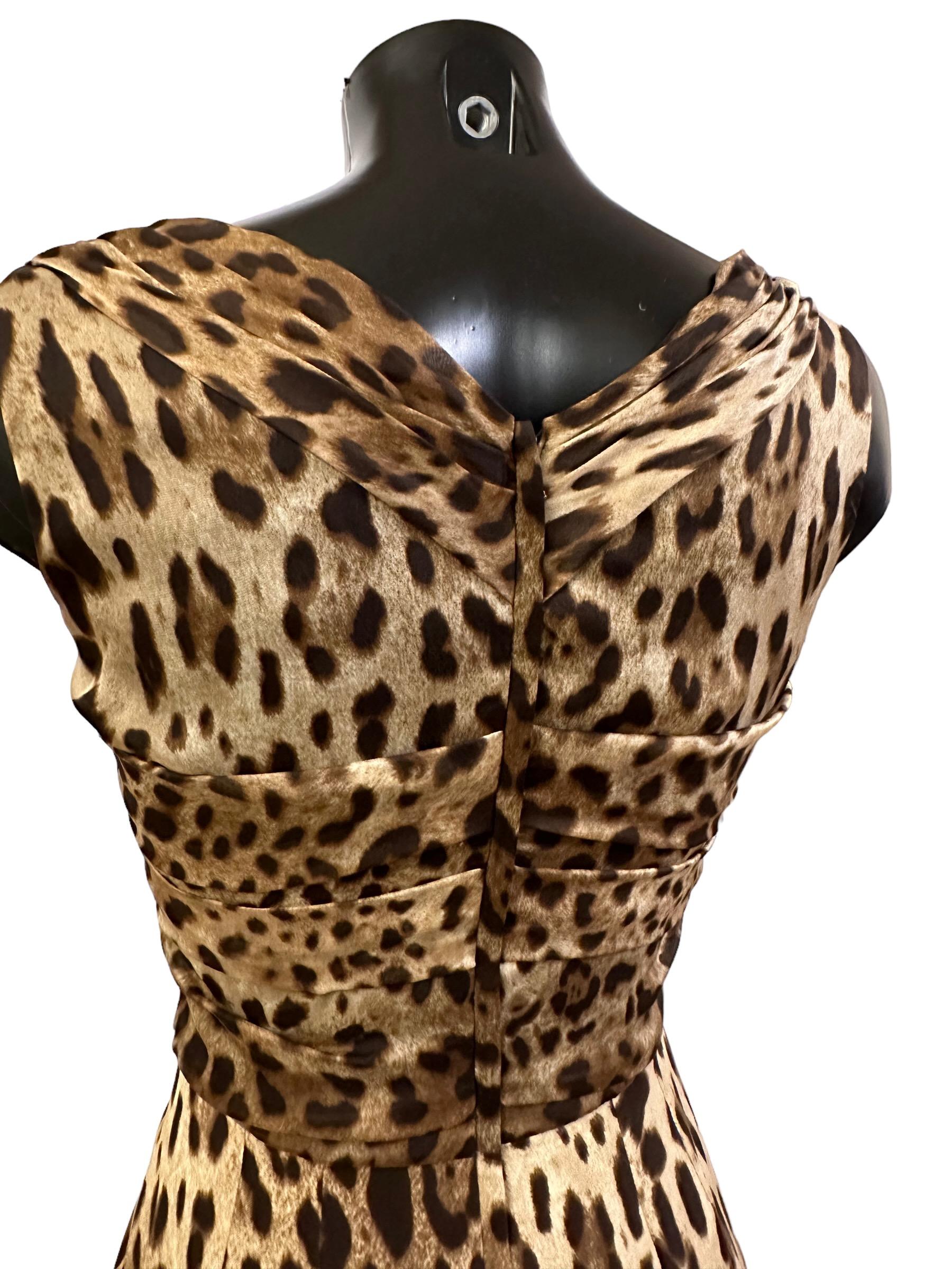Dolce & Gabbana Animal Print Silk Sleeveless Dress For Sale 1