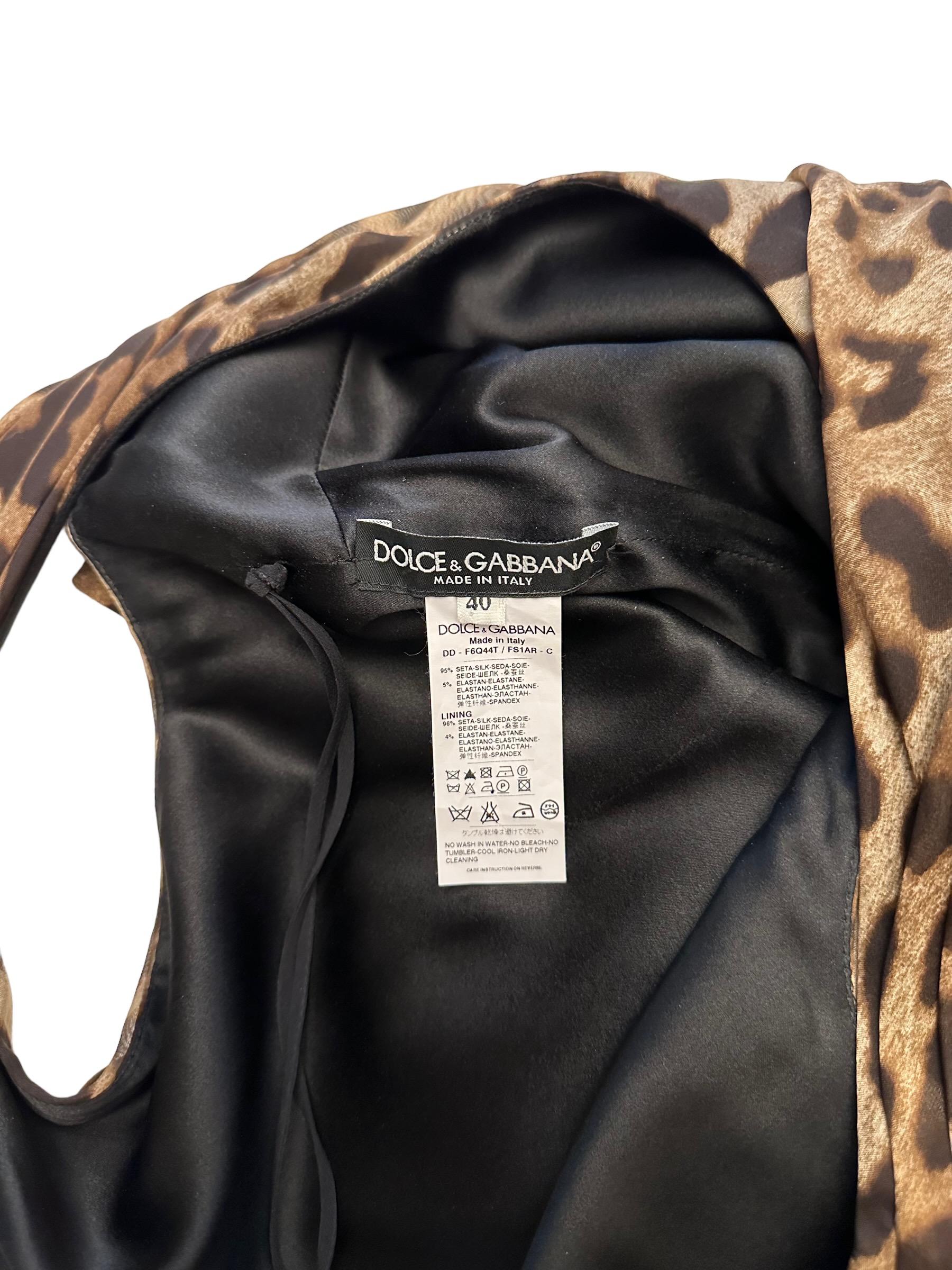Dolce & Gabbana Ärmelloses Kleid aus Seide mit Tiermuster im Angebot 2