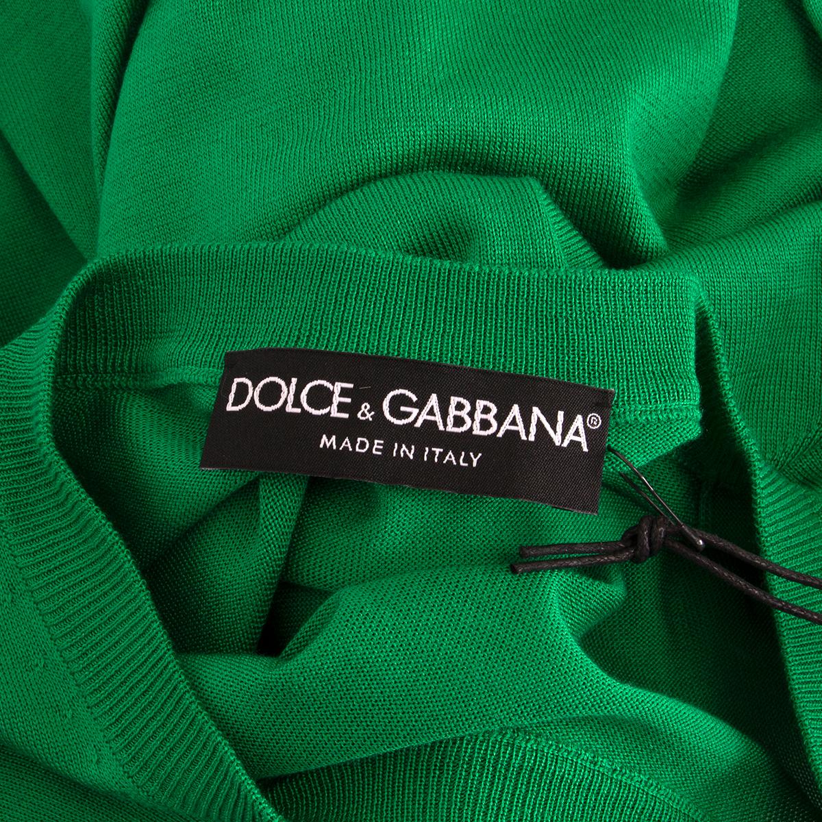 DOLCE & GABBANA apple green silk FLOWER EMBELLISHED SHORT Sweater 42 M In Excellent Condition In Zürich, CH