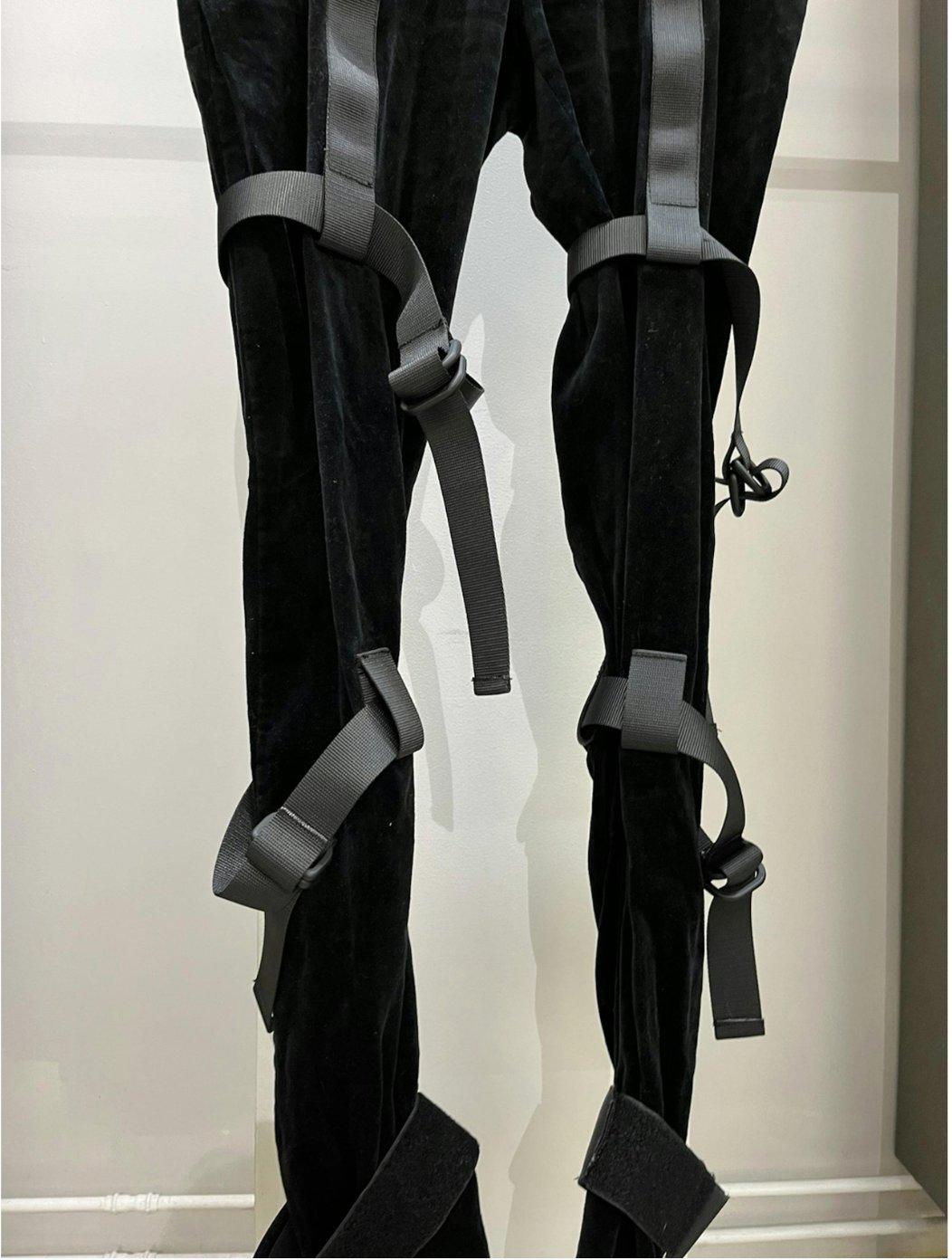 Men's Dolce & Gabbana AW 2003 Velvet Bondage Trousers For Sale