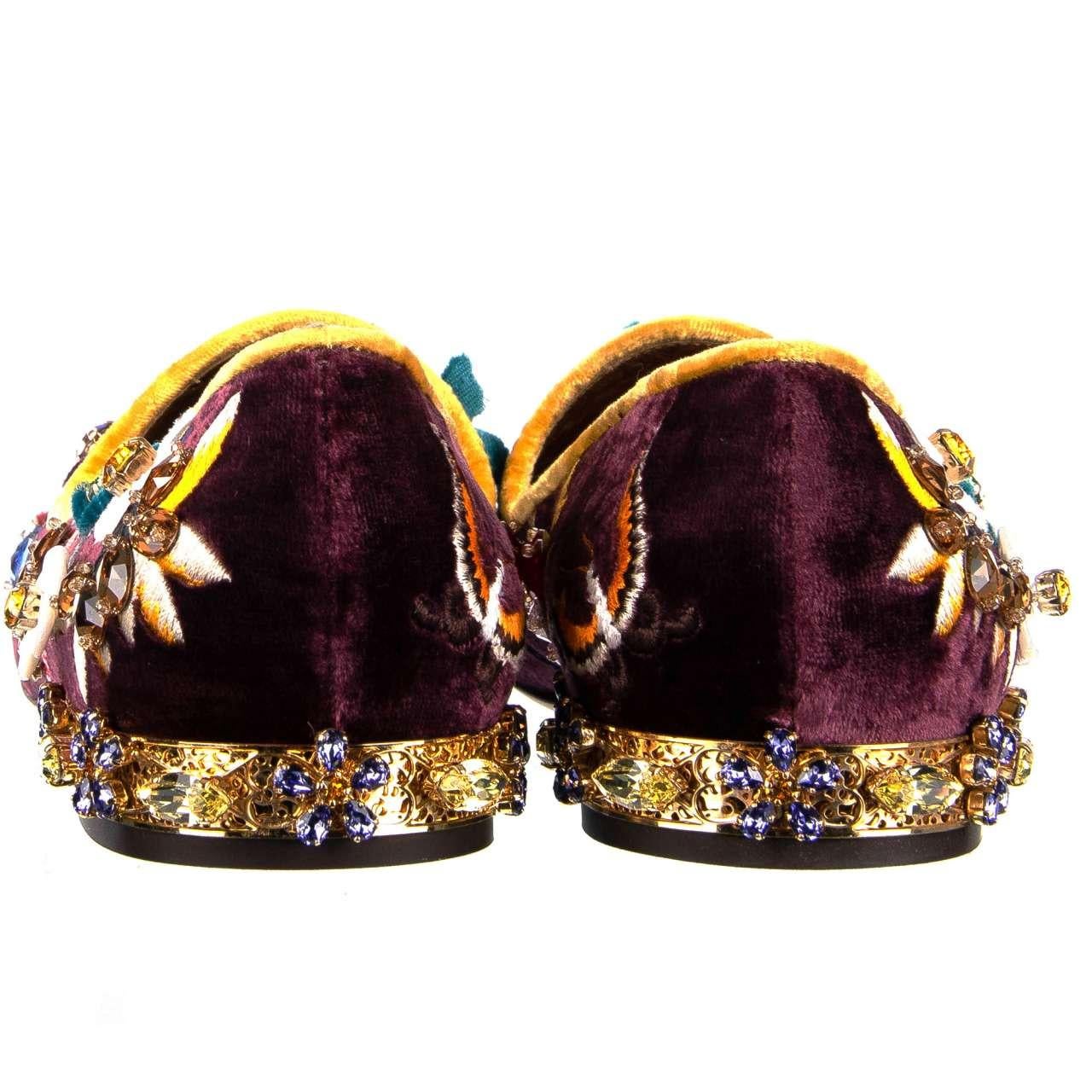 - Baroque Velvet Loafers JASMINE with gold metal embellishments, floral embroidery and crystals by DOLCE & GABBANA Black Label - MADE IN ITALY - New with Gift Box - Former RRP: EUR 5.450 - Model: CP0045-AD021-8M073 - Material: Velvet, 82% Viscose,
