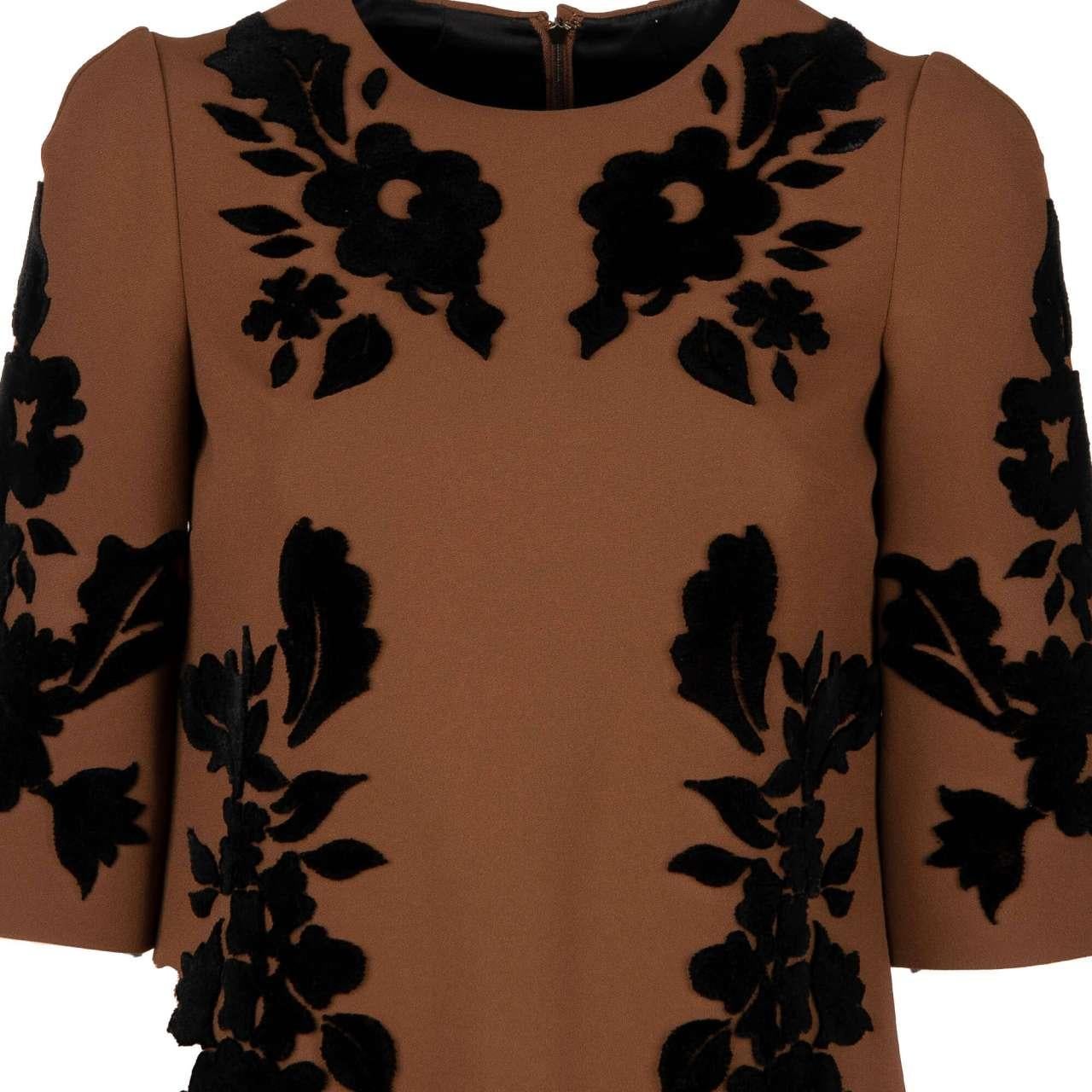 Dolce & Gabbana - Baroque Embroidery Dress Brown IT 36 In Excellent Condition For Sale In Erkrath, DE