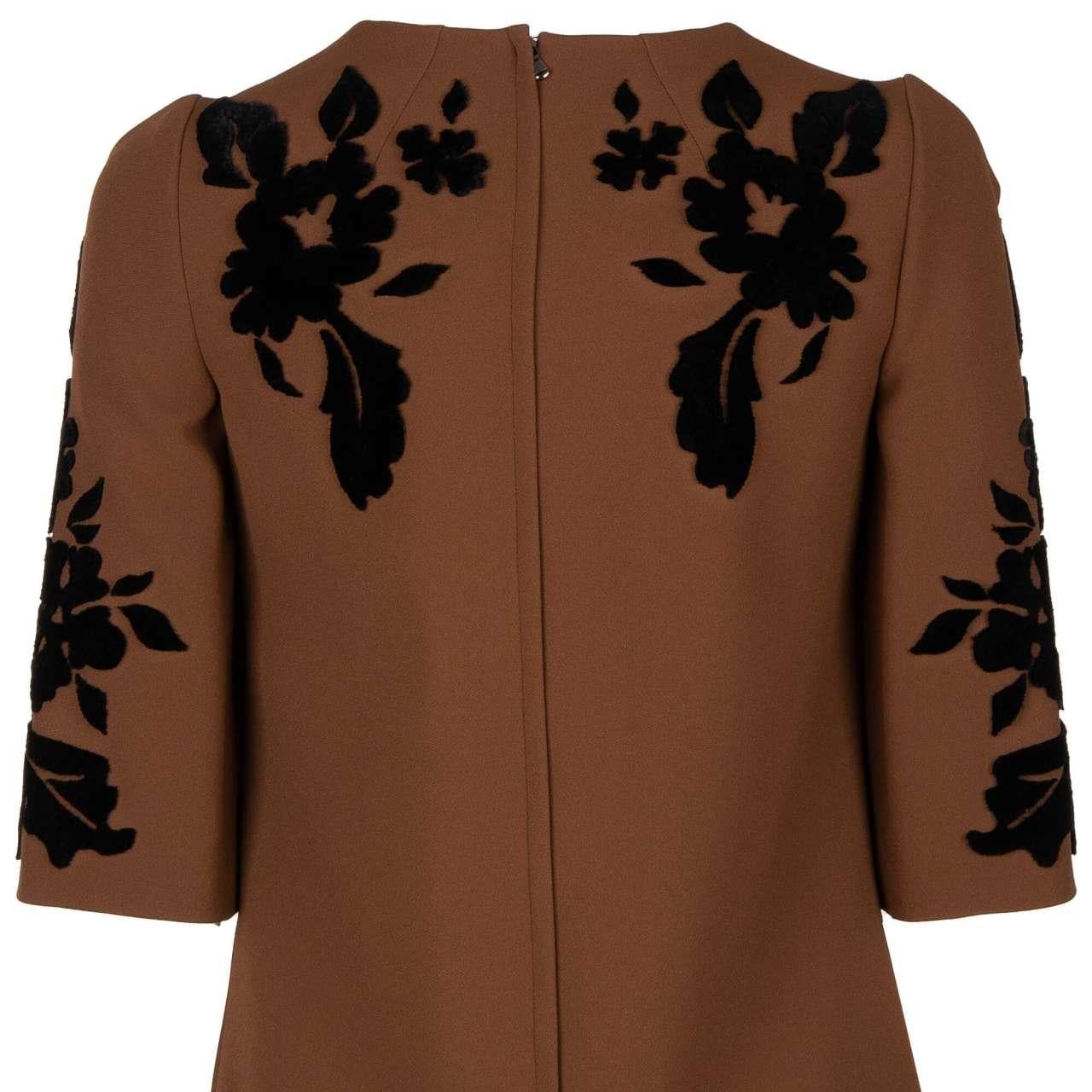 Women's Dolce & Gabbana - Baroque Embroidery Dress Brown IT 36 For Sale