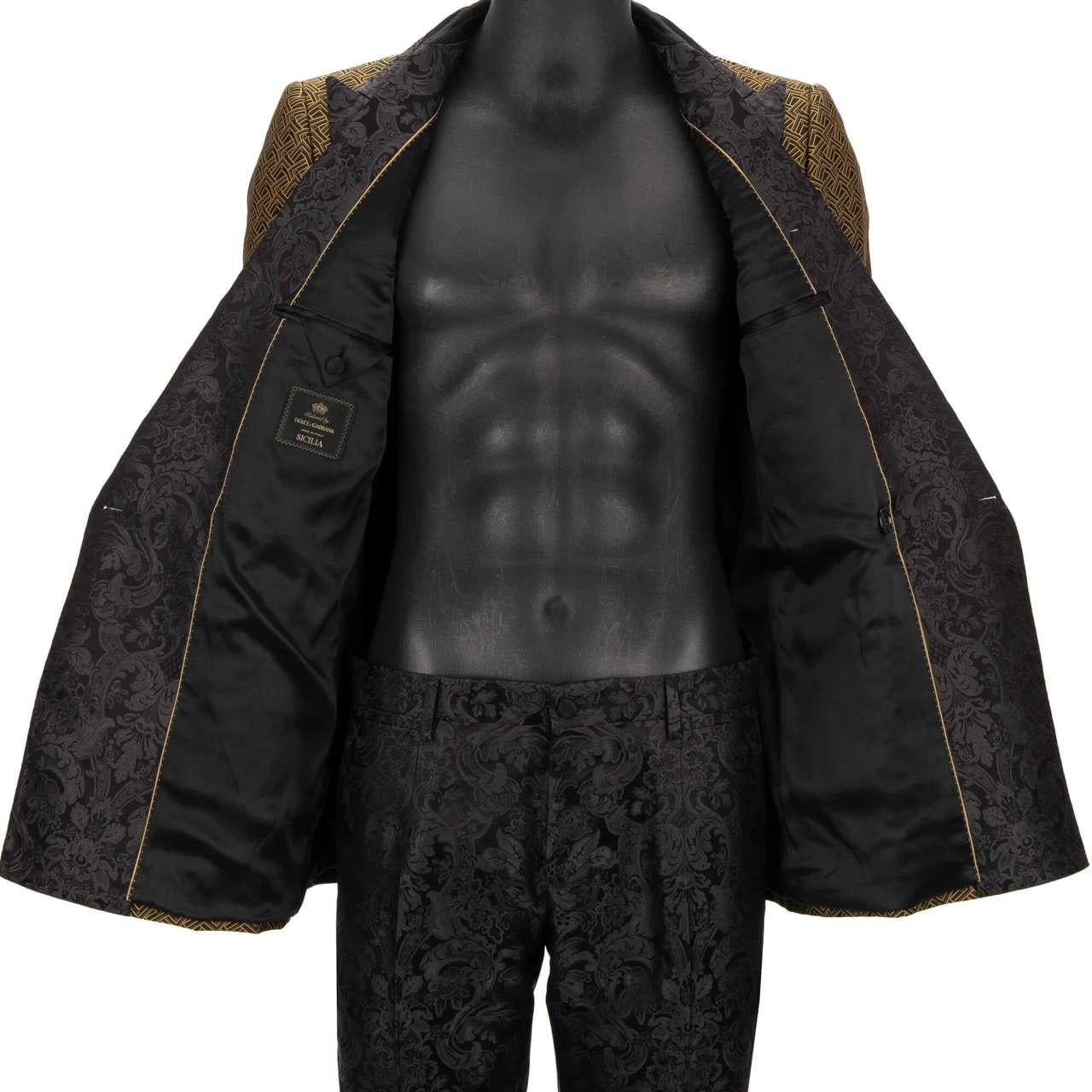 Men's Dolce & Gabbana Baroque Jacquard Double breasted Suit Gold Black 48 US 38 M For Sale