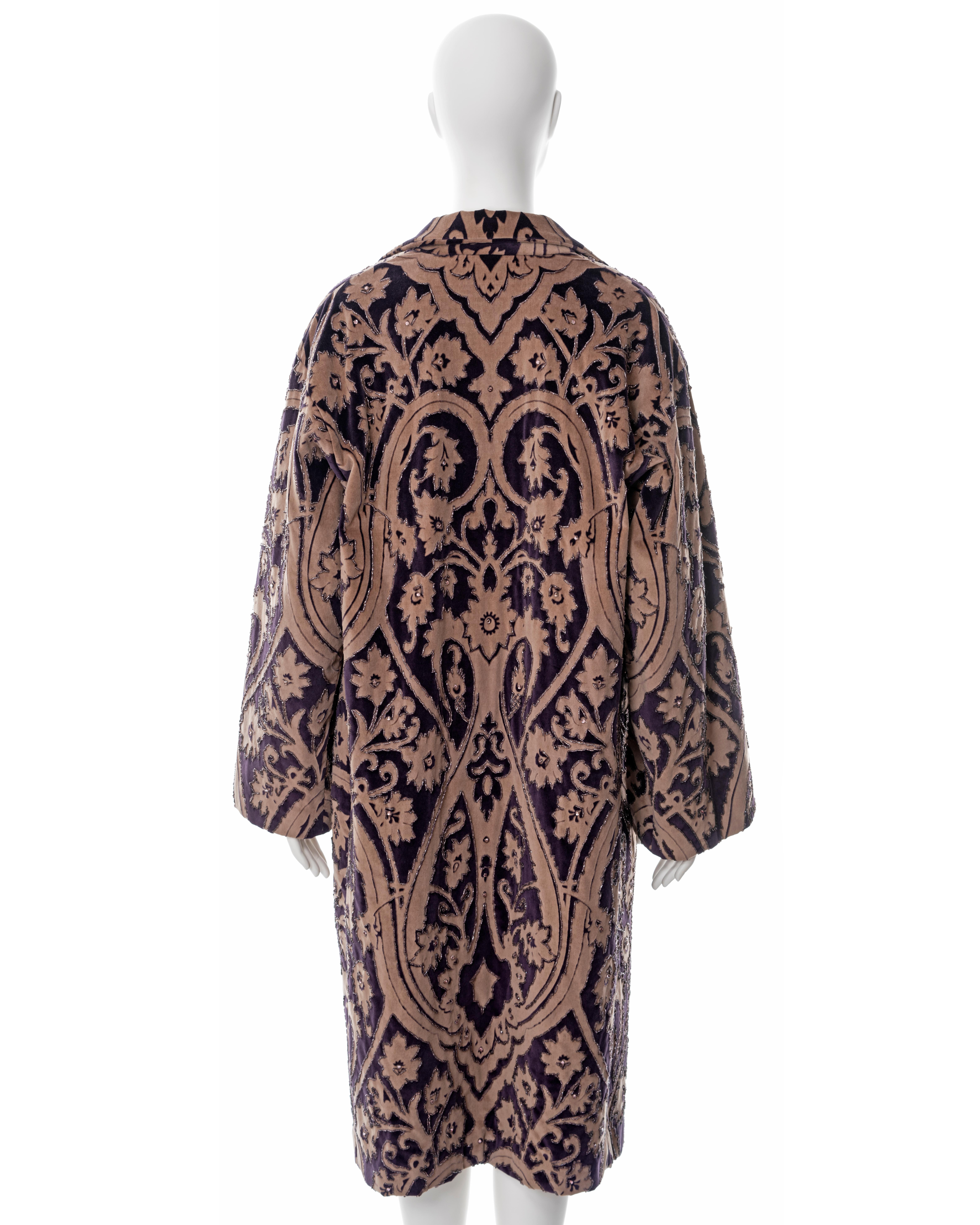 Dolce & Gabbana beaded mauve velvet brocade evening coat, fw 1998 For Sale 5