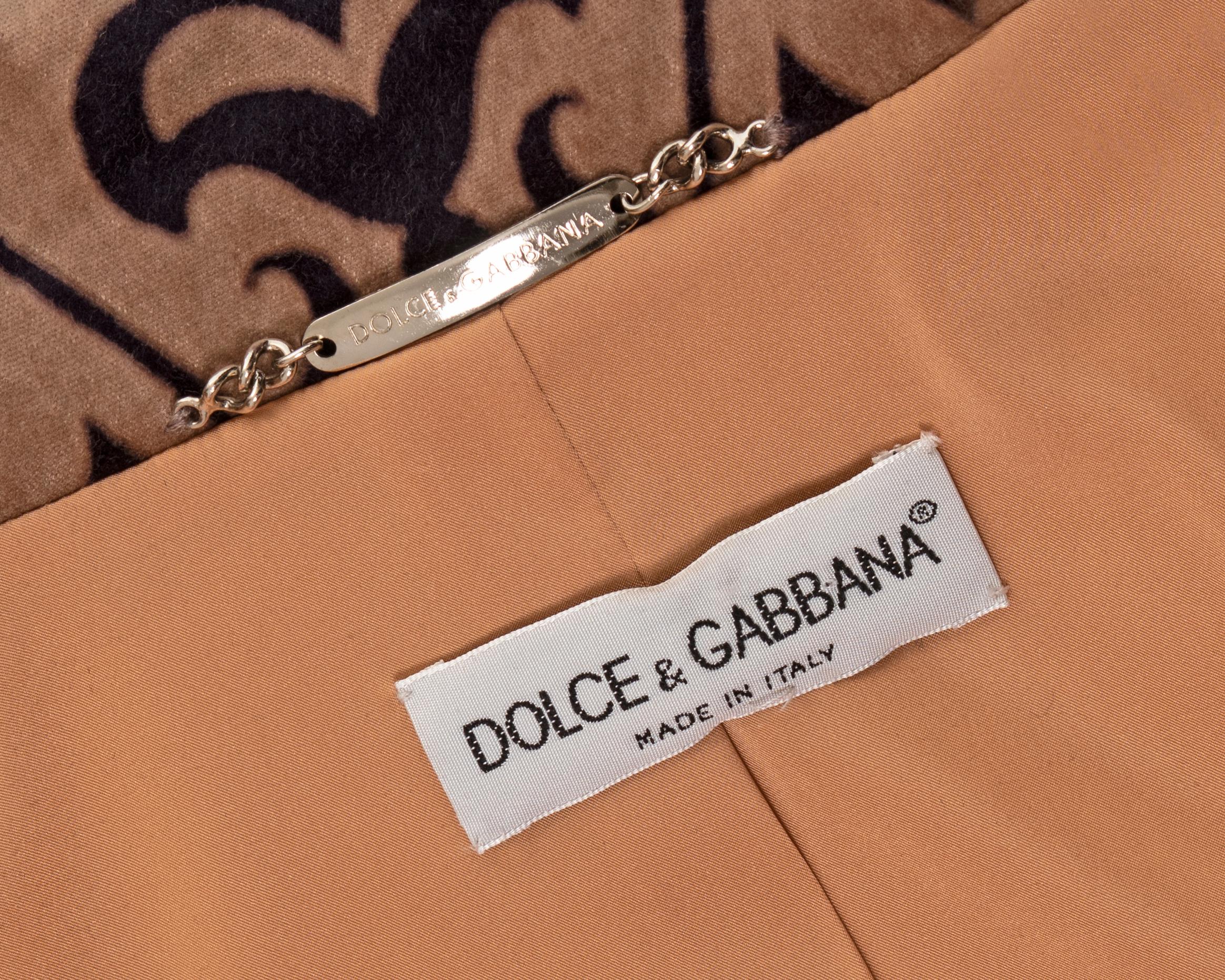 Dolce & Gabbana beaded mauve velvet brocade evening coat, fw 1998 For Sale 8
