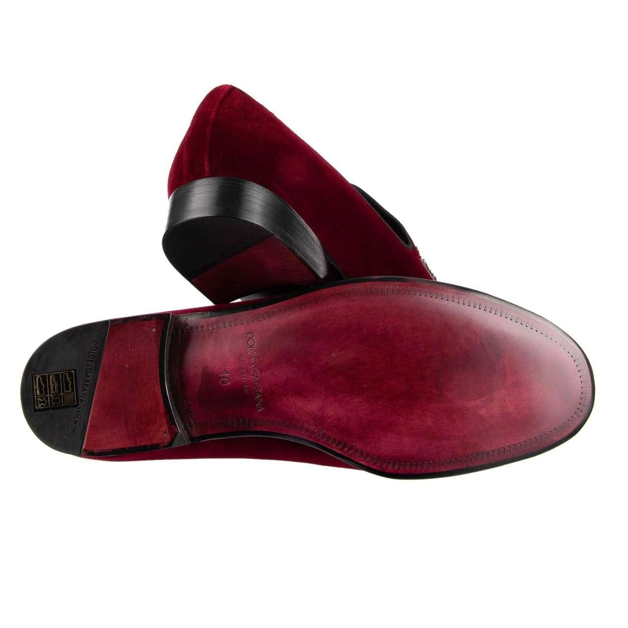- Velvet Loafer MILANO with bee, crown and leafs embroidery made of gun metal by DOLCE & GABBANA - RUNWAY - Dolce & Gabbana Fashion Show - MADE IN ITALY - New with Box - Former RRP: EUR 1.450 - Model: A50001-AD485-8R349 - Material: Velvet, 100%