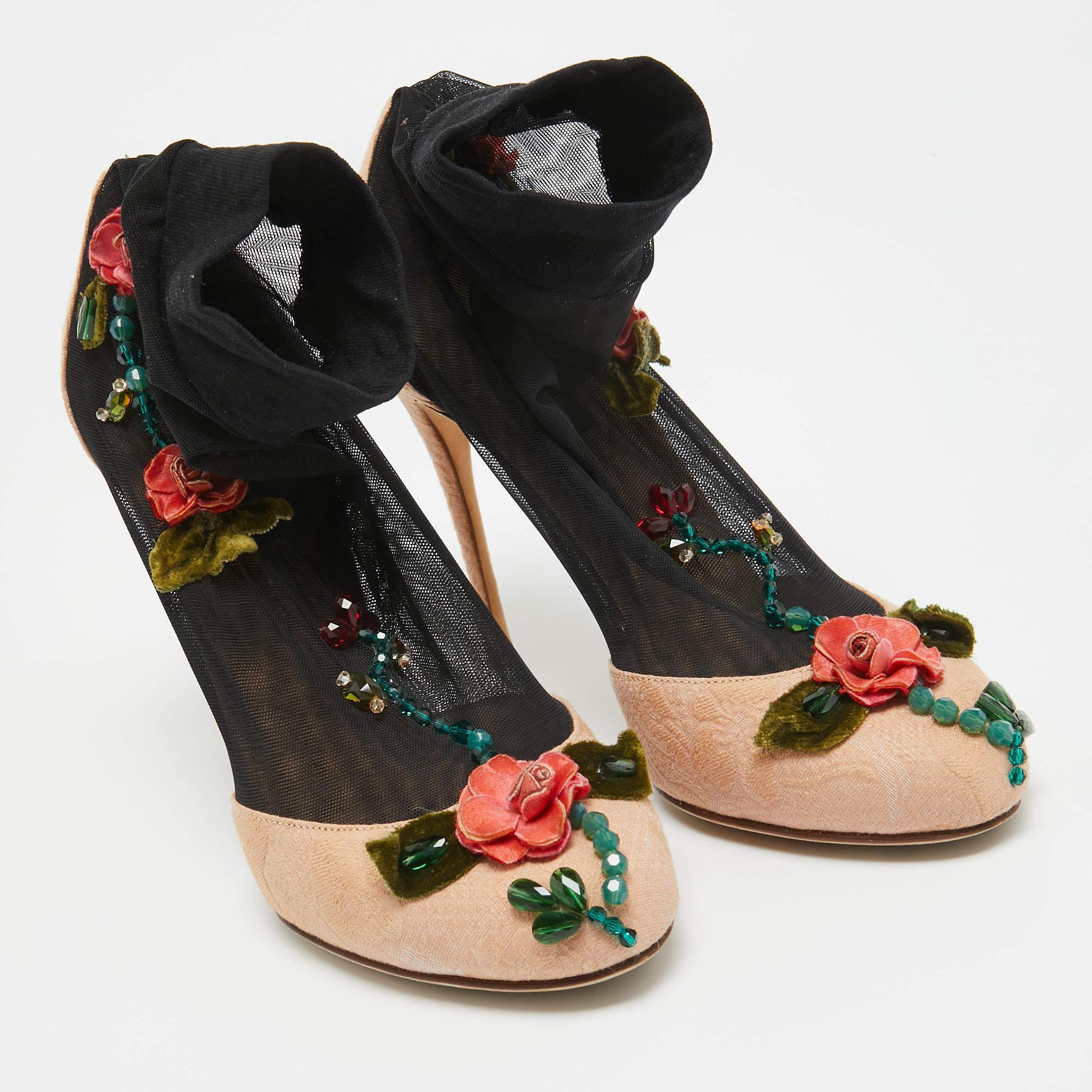 Women's Dolce & Gabbana Beige/Black Brocade Fabric And Lace Sock Pumps Size 36