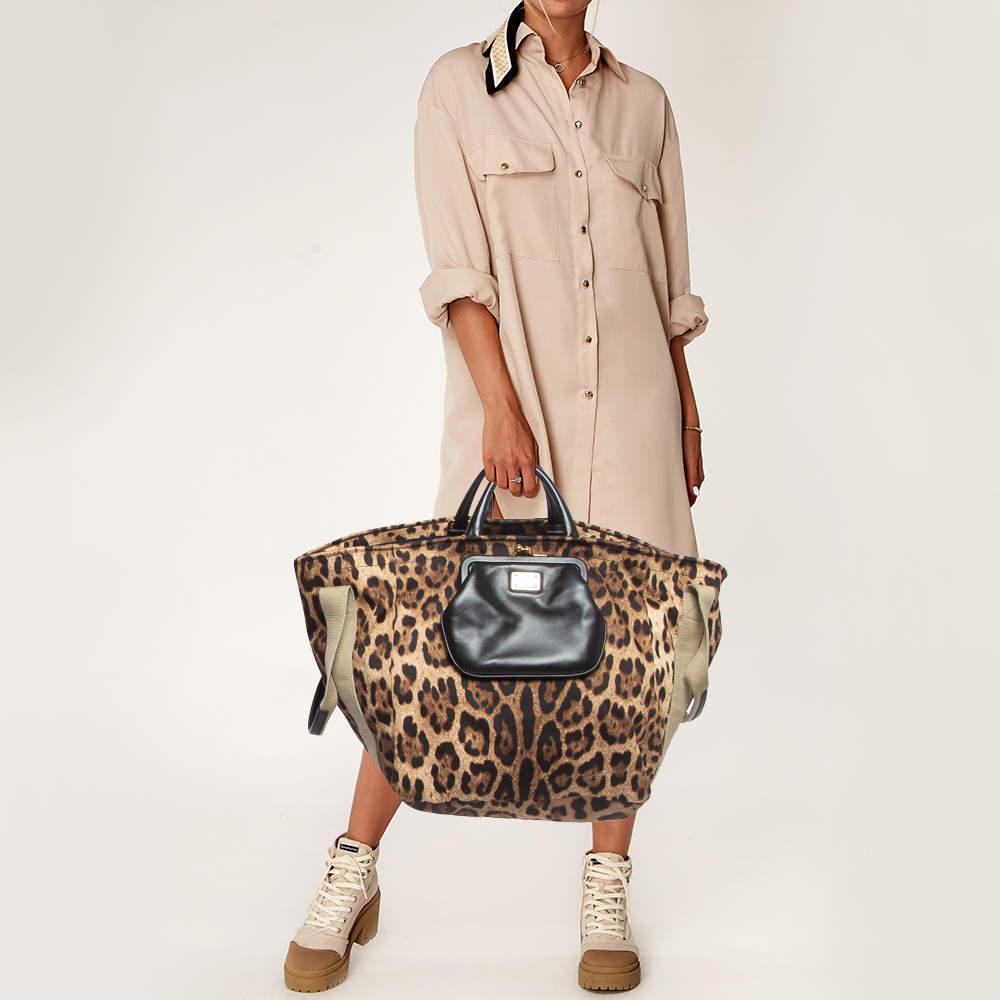 Dolce & Gabbana Beige Brown/Black Leopard Print Fabric Front Pouch Tote In Excellent Condition In Dubai, Al Qouz 2