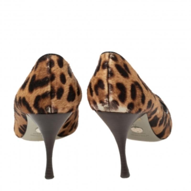 Dolce & Gabbana Beige/Brown Leopard Print Pony Hair Peep Toe Pumps Taglia 41 in vendita 1