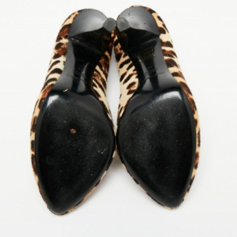 Dolce & Gabbana Beige/Brown Pony Hair Leopard Print Platform Pumps Size 40 In Good Condition For Sale In Dubai, Al Qouz 2