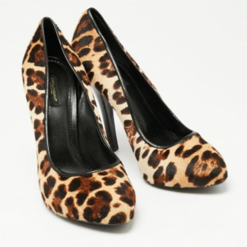 Dolce & Gabbana Beige/Brown Pony Hair Leopard Print Platform Pumps Size 40 For Sale 1