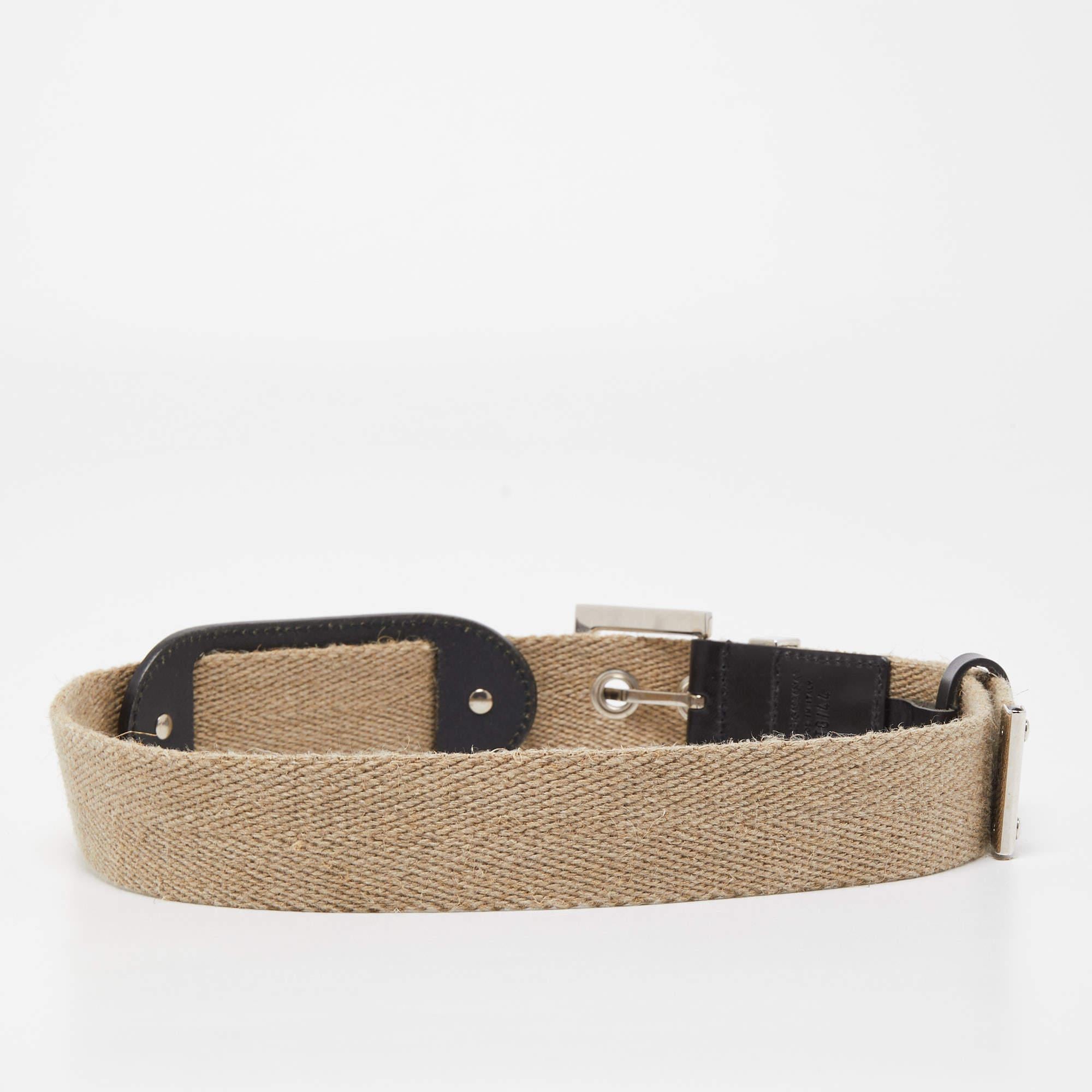 Women's Dolce & Gabbana Beige Canvas and Leather Plaque Detail Waist Belt 80CM For Sale