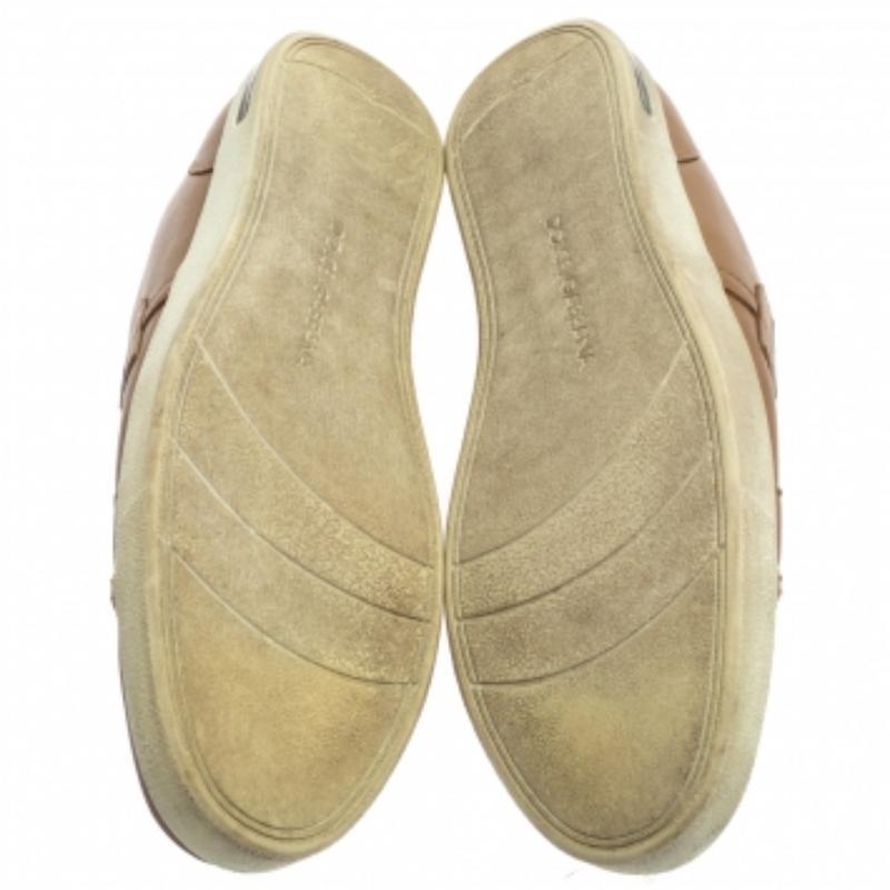 Dolce & Gabbana Beige Leather Cap Toe Low Top Sneakers Size 45 In Fair Condition For Sale In Dubai, Al Qouz 2