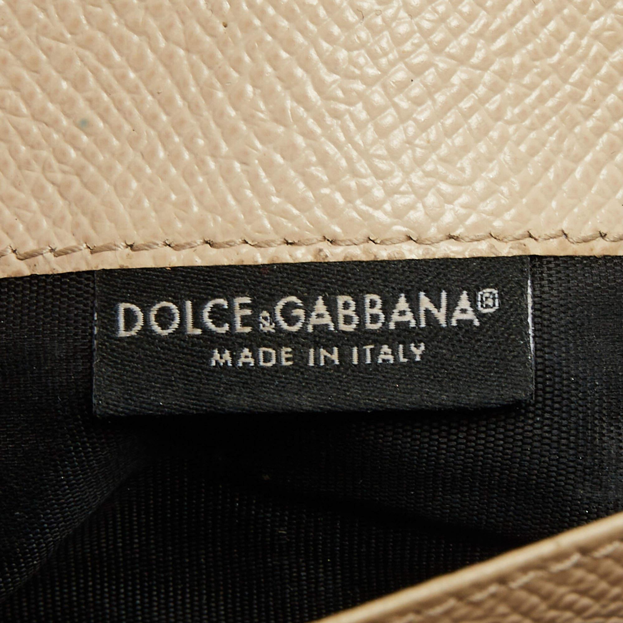 Dolce & Gabbana Beige Leather Dauphine Flap Continental Wallet For Sale 1
