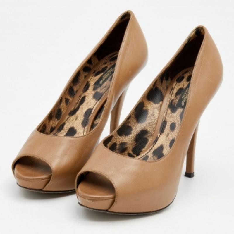 De las mujeres Dolce & Gabbana Beige  Bombas de plataforma con puntera abierta de piel talla 38.5 en venta