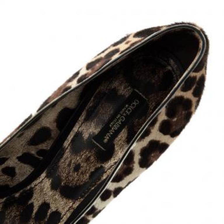 Escarpins Dolce & Gabbana beige imprimé léopard avec nœud papillon, taille 40 en vente 2