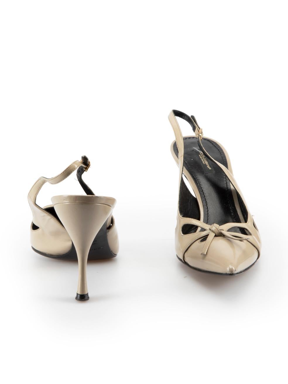 Dolce & Gabbana Beige Patent Slingback Heels Size IT 40 In Excellent Condition For Sale In London, GB