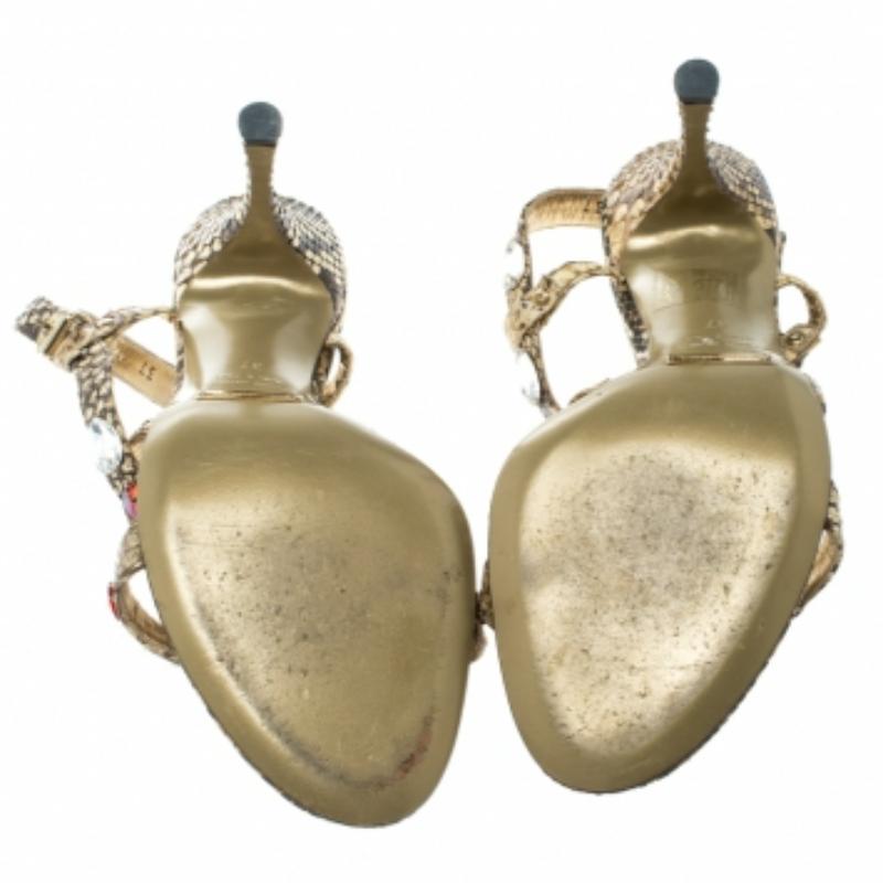 Dolce & Gabbana - Sandales à brides ornées de cristaux en python beige, taille 37 en vente 1