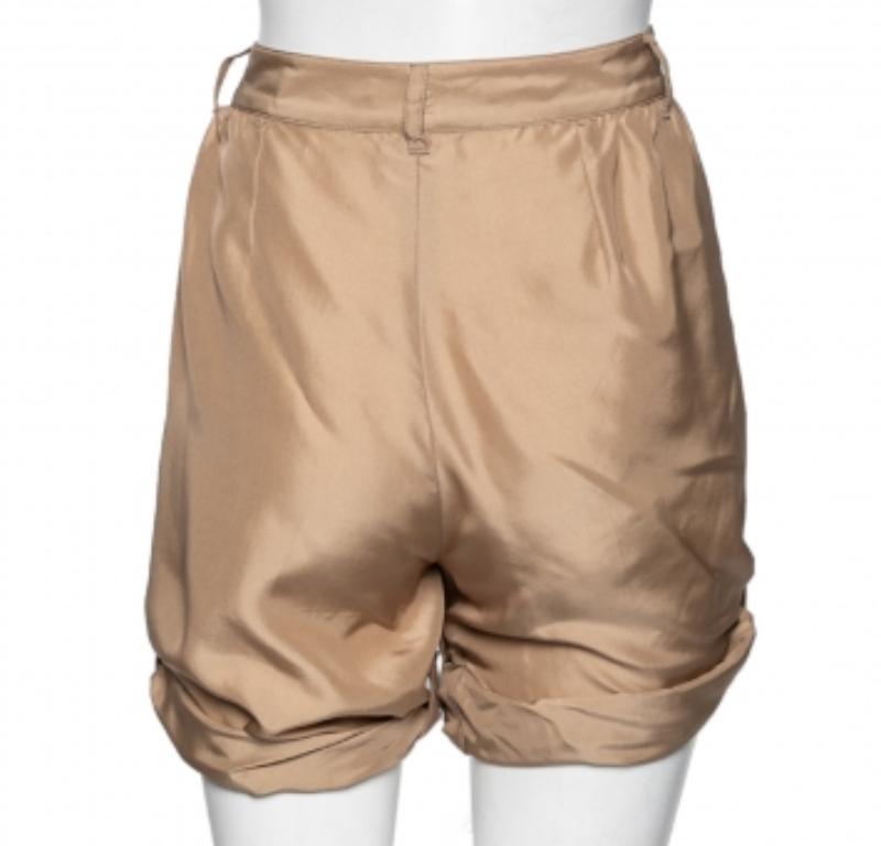 Dolce & Gabbana Short en soie beige M en vente 1