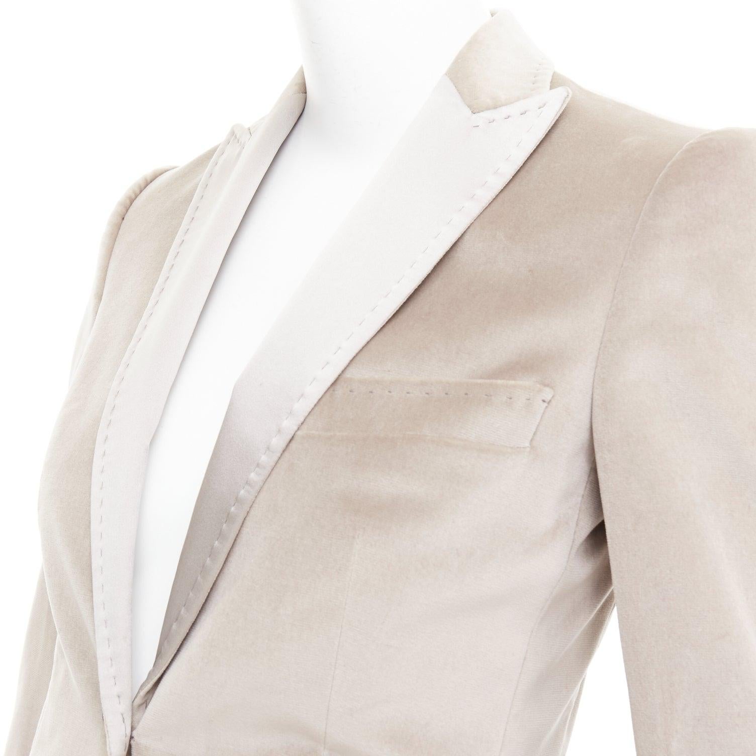 DOLCE GABBANA beige velvet satin peak lapel cropped tux blazer IT36 XXS For Sale 3