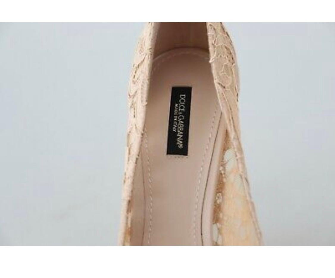 Brown Dolce & Gabbana Bellucci Pumps Shoes Pink Beige Lace Crystal Heels  For Sale