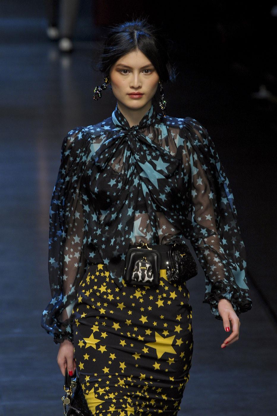Dolce & Gabbana black and blue star print silk chiffon poet blouse, fw 2011 In Excellent Condition In London, GB