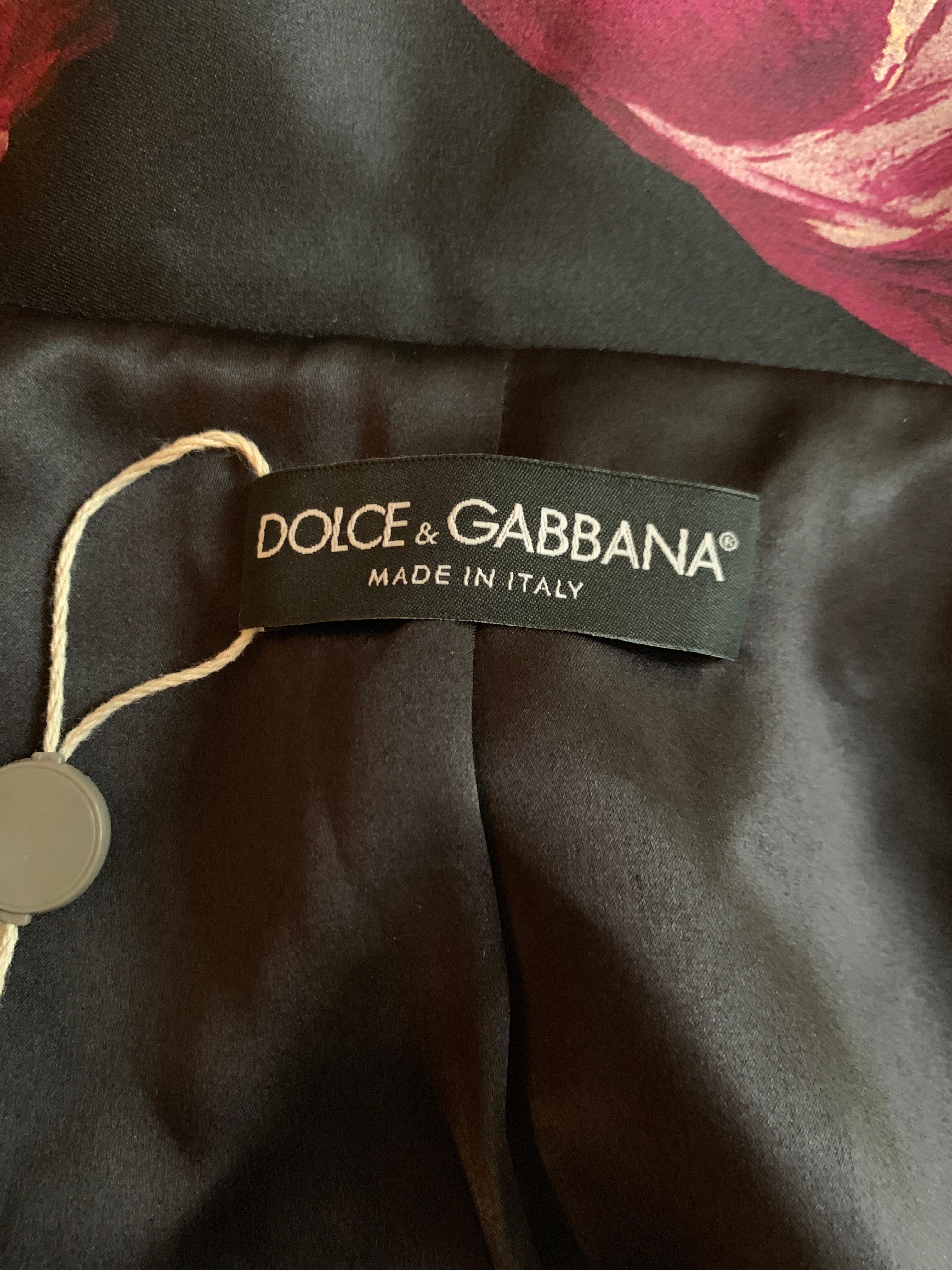 Women's Dolce & Gabbana Black and Purple Silk Floral Tulip Print Cropped Jacket Bolero For Sale