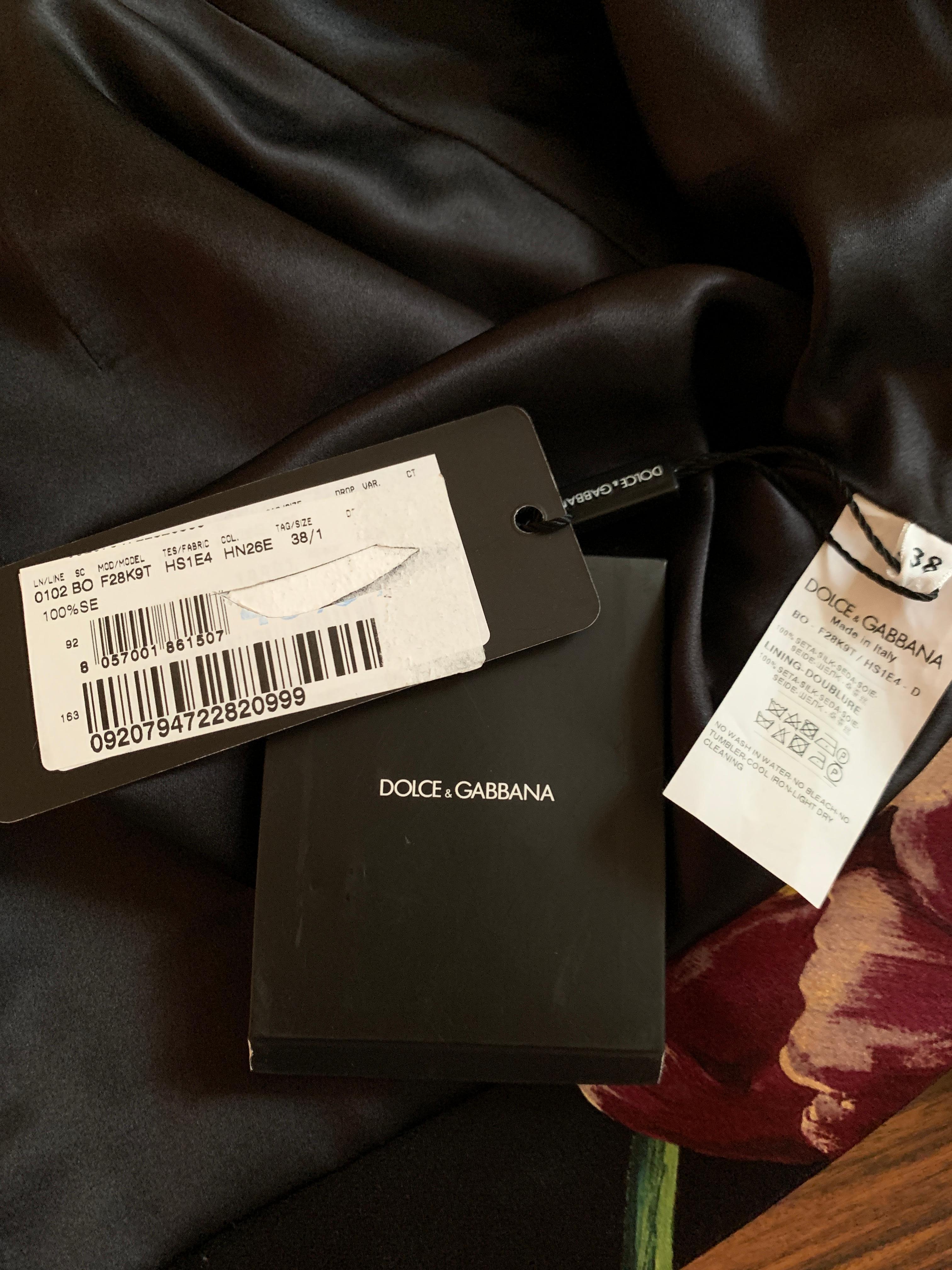 Dolce & Gabbana Black and Purple Silk Floral Tulip Print Cropped Jacket Bolero For Sale 2
