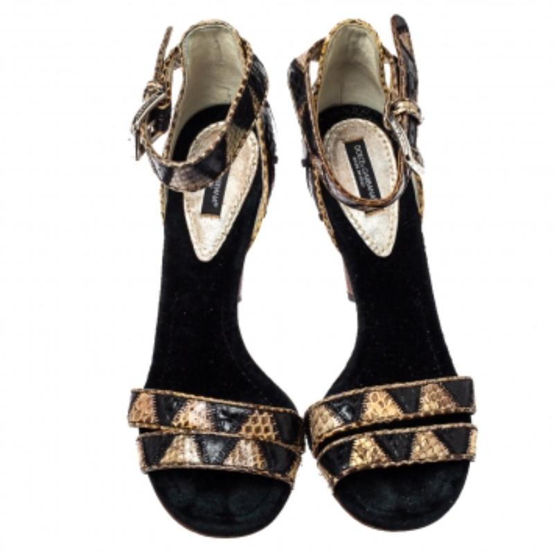 Dolce & Gabbana Black/Beige Python Ankle Strap Sandals Size 39 In Fair Condition For Sale In Dubai, Al Qouz 2