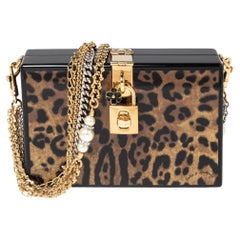 Dolce & Gabbana Dolce Box-Clutch in Schwarz/Braun mit Leopardenmuster aus Acryl