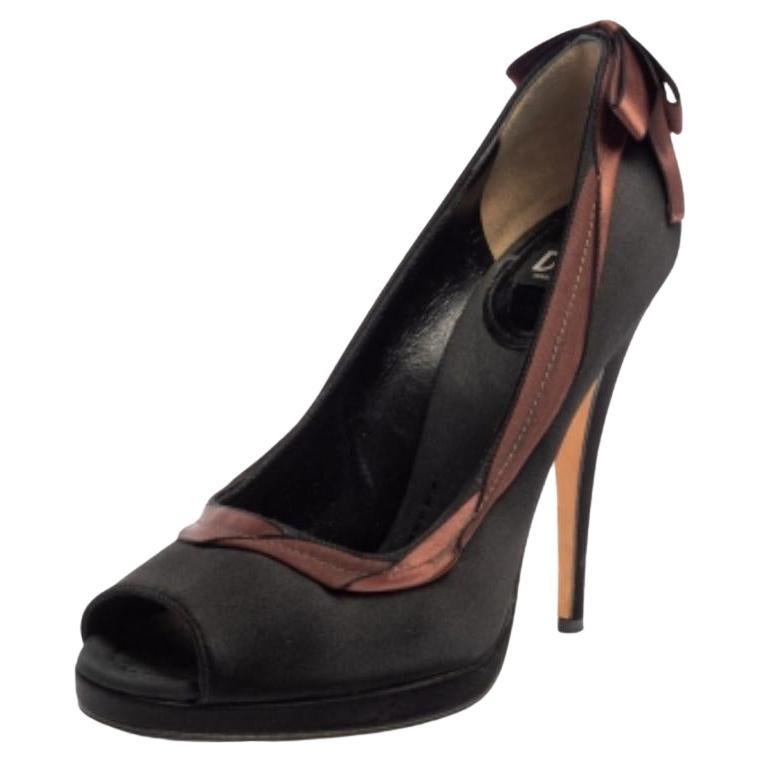 Dolce & Gabbana Black/Brown Satin Peep Toe Pumps Size 39.5 For Sale