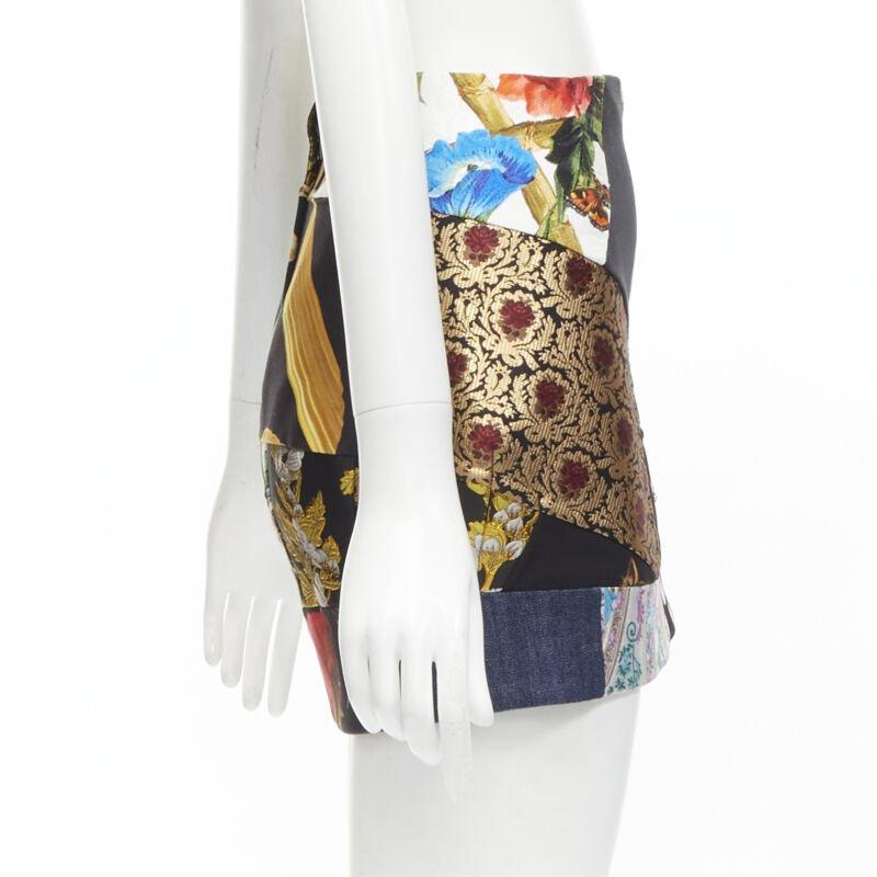 DOLCE GABBANA black colorful dog patchwork jewel embellished mini skirt IT36 XS In Excellent Condition For Sale In Hong Kong, NT