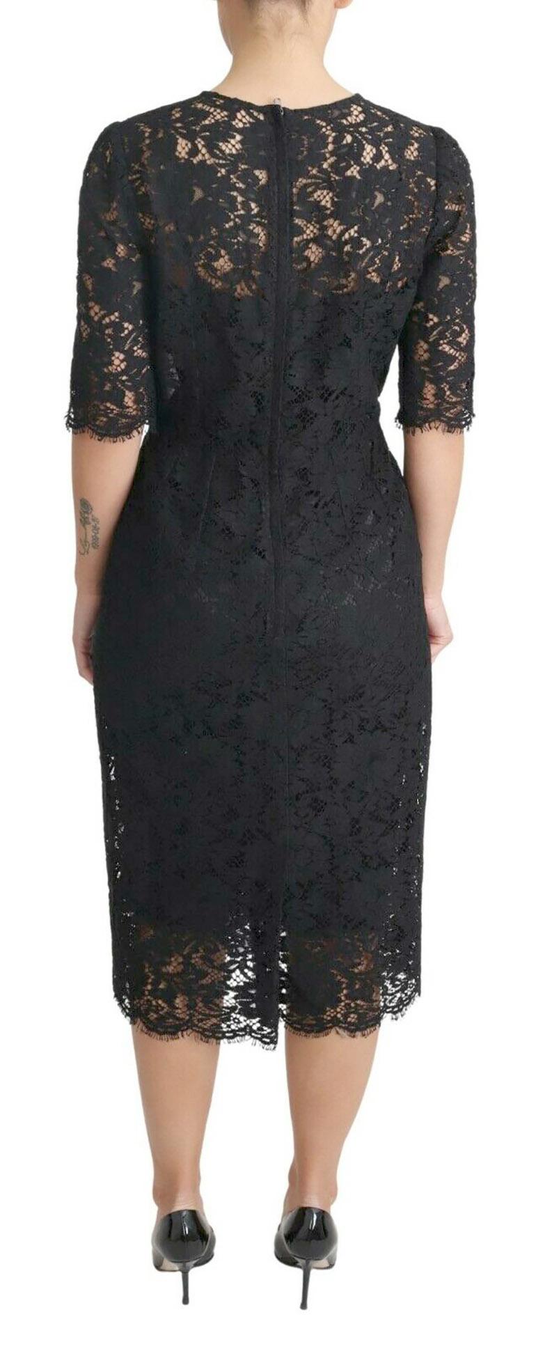 Dolce & Gabbana Schwarzes Midikleid mit kurzen Ärmeln und geblümter Baumwollspitze und Blumen im Angebot 1