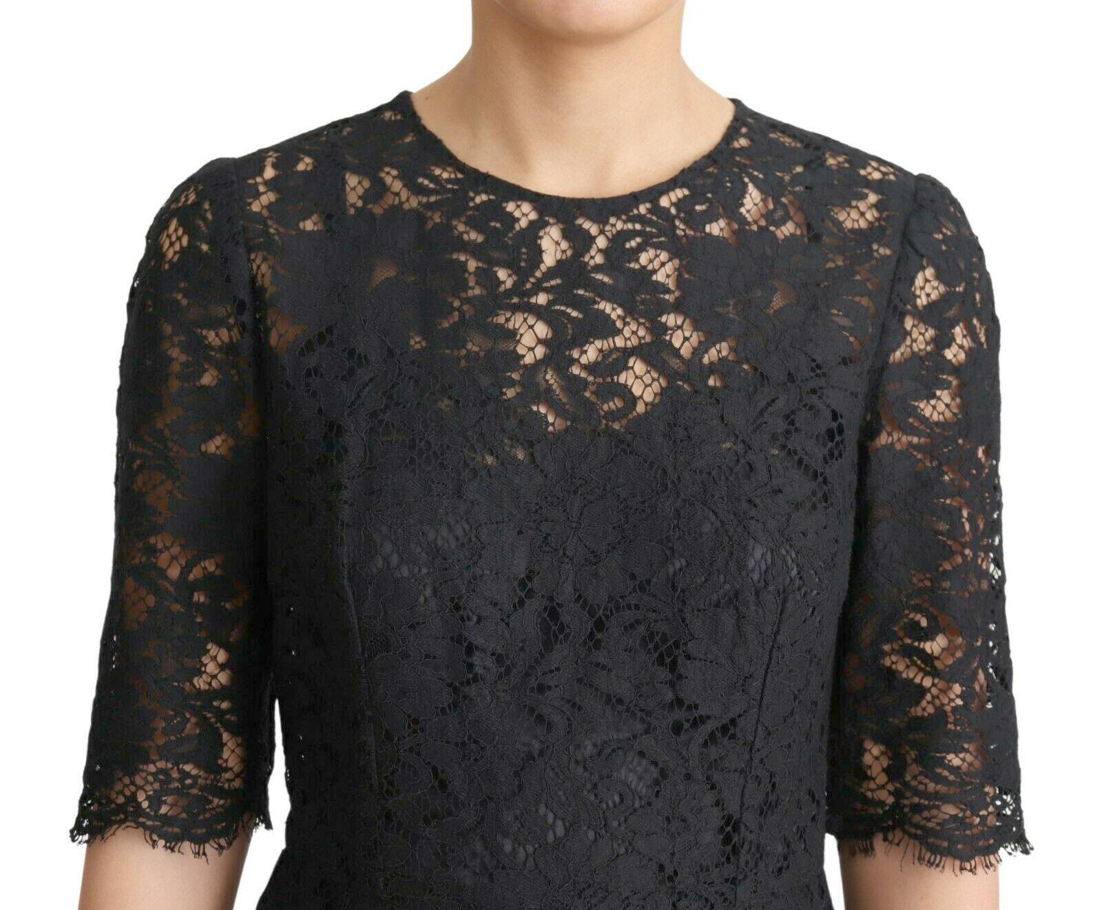 Dolce & Gabbana Schwarzes Midikleid mit kurzen Ärmeln und geblümter Baumwollspitze und Blumen im Angebot 2