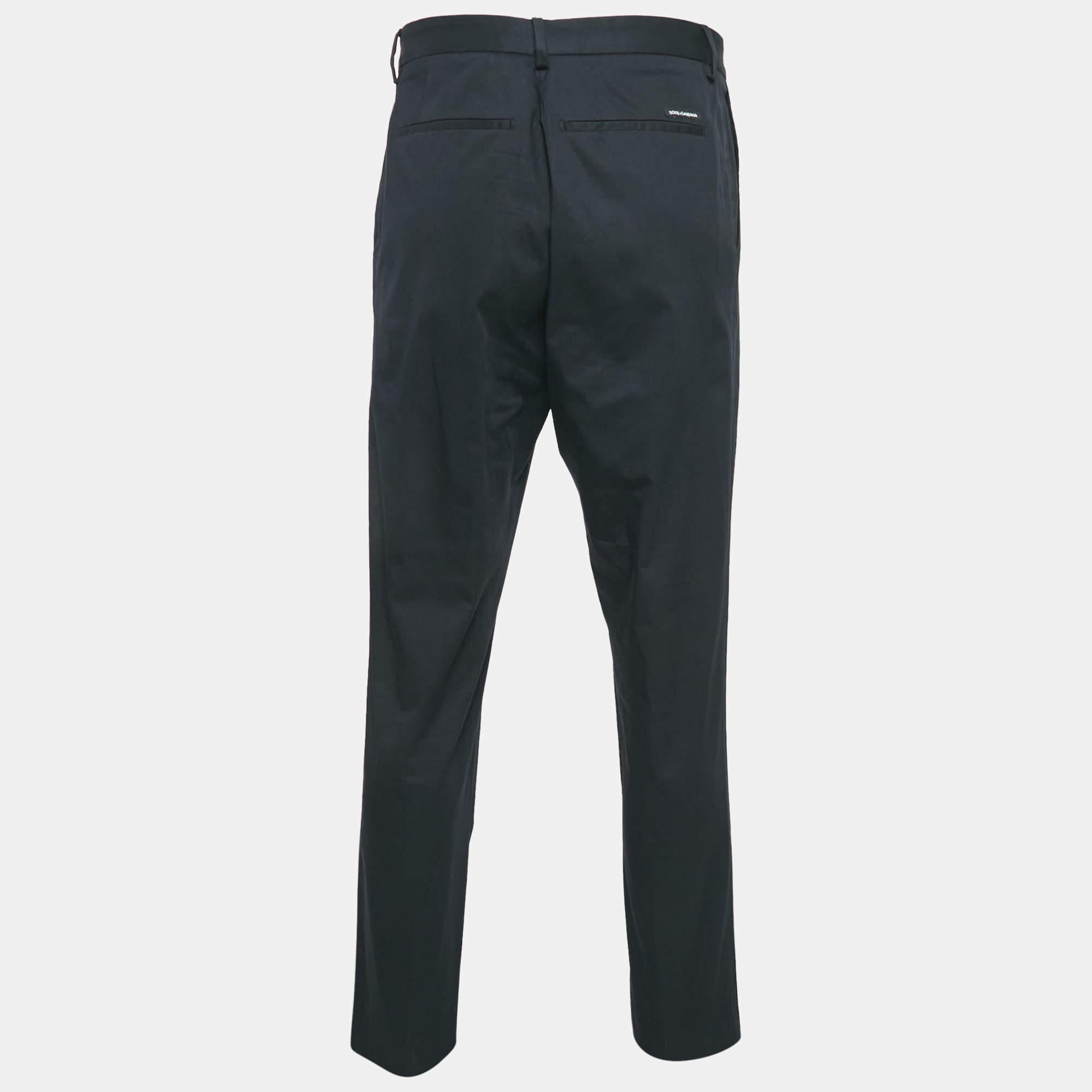 Enhance your formal attire with this pair of trousers. Designed into a superb silhouette and fit this pair of trousers will definitely make you look elegant.