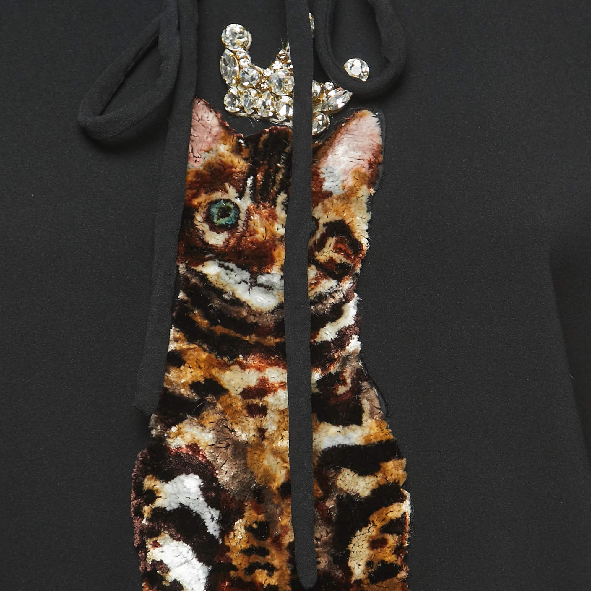 Dolce & Gabbana Black Crepe Embellished Cat Patch Detailed Blouse M In Good Condition For Sale In Dubai, Al Qouz 2
