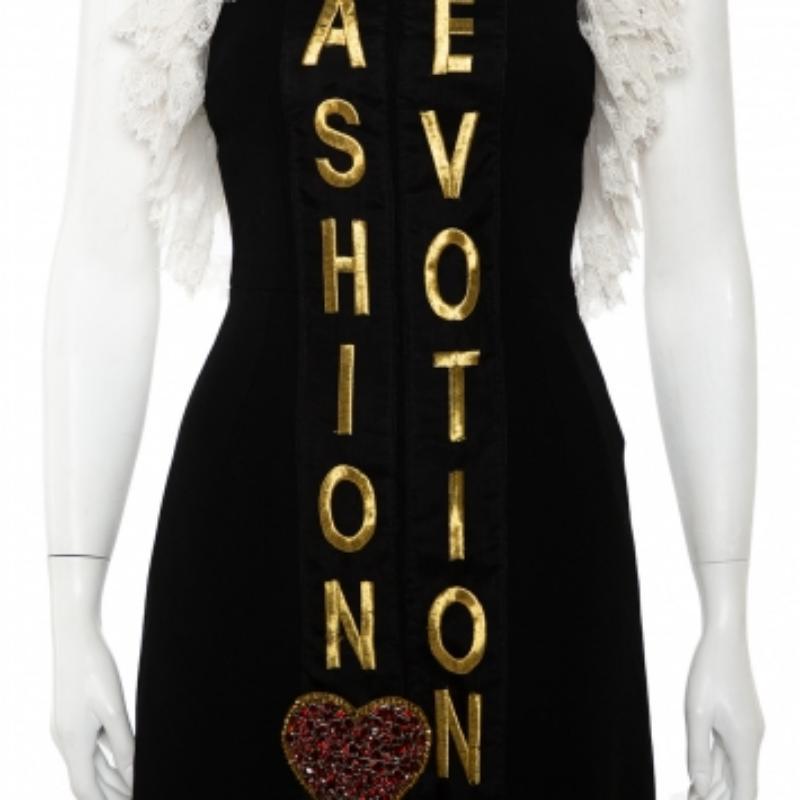 Dolce & Gabbana Black Crepe Lace Detail Fashion Devotion Dress XS In Excellent Condition For Sale In Dubai, Al Qouz 2