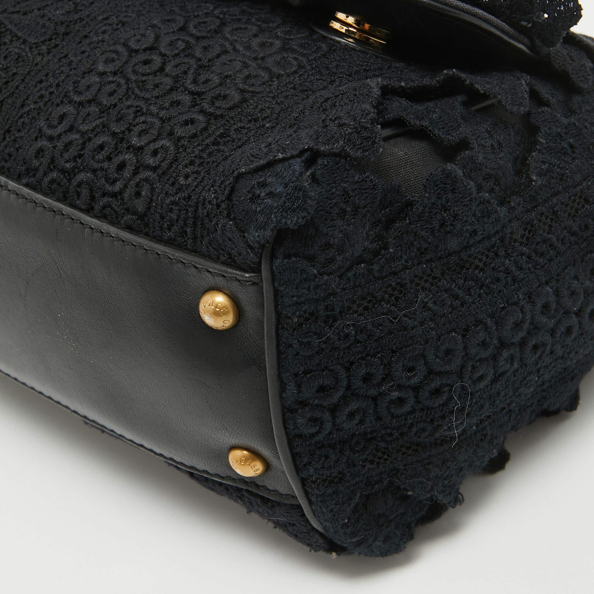 Dolce & Gabbana - Sac à main moyen Miss Sicily en crochet et cuir noir en vente 6