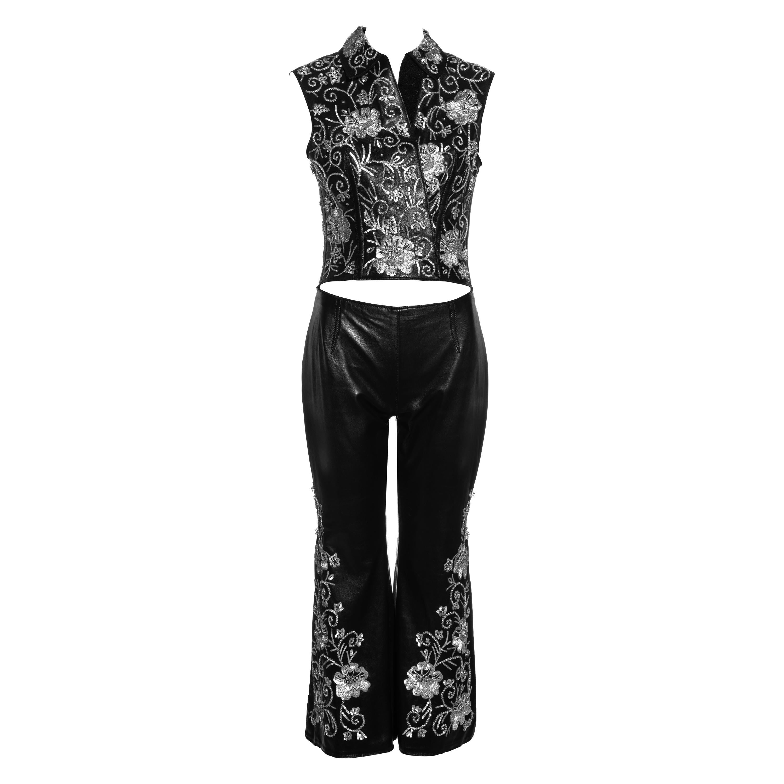 Costume pantalon en cuir noir brodé avec embellissements Dolce & Gabbana, A/H 1999