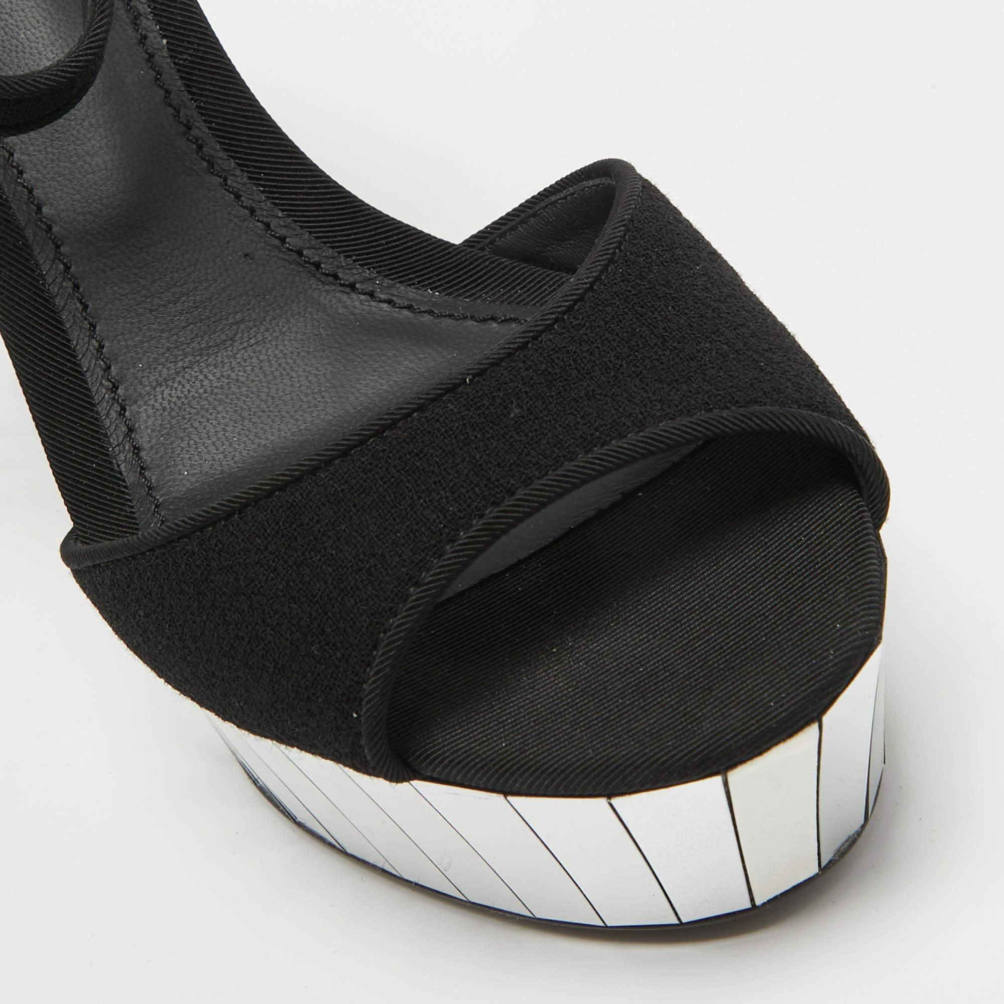 Women's Dolce & Gabbana Black Fabric Mirror Belluci Platform Sandals Size 39 For Sale
